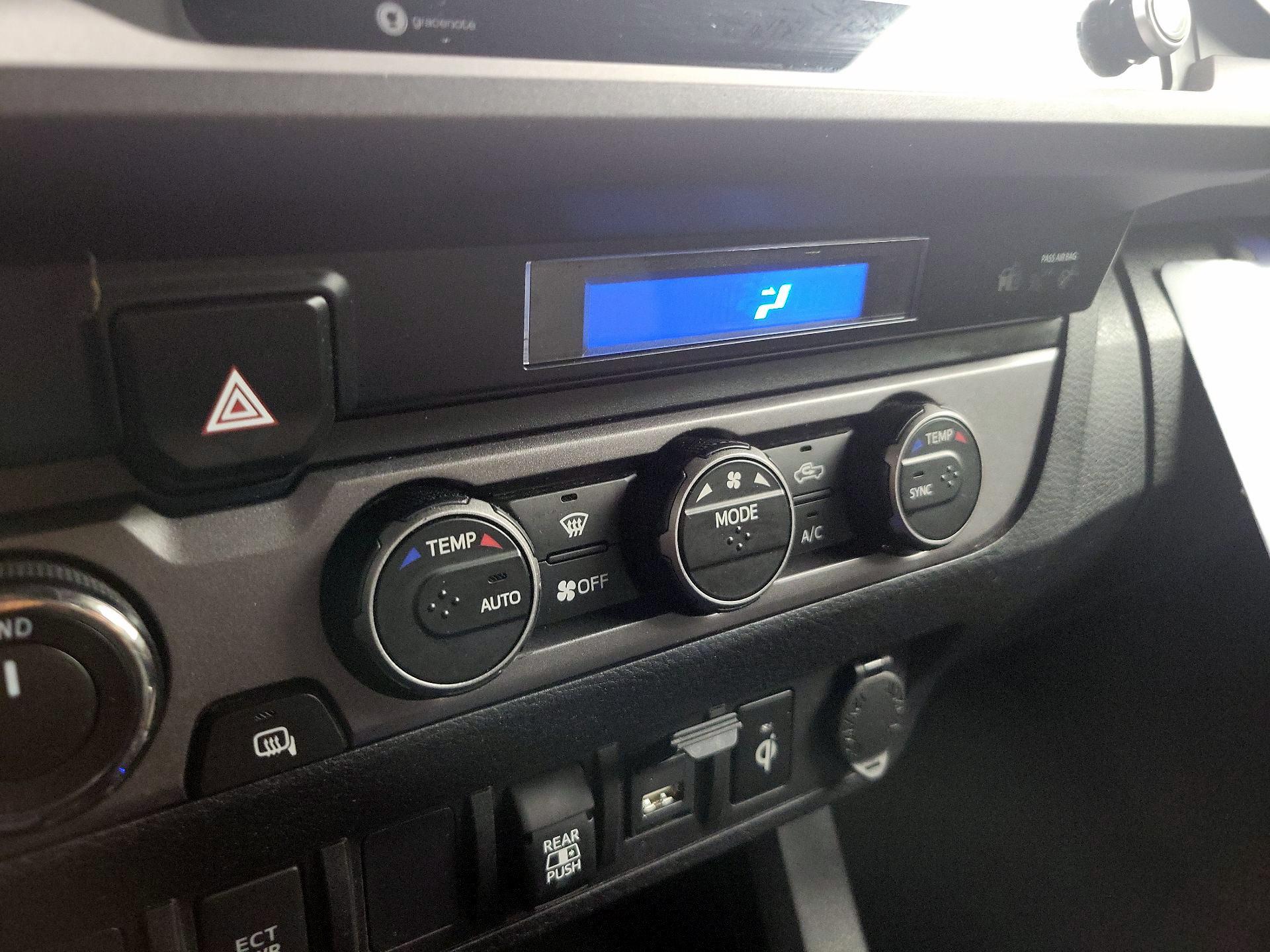 Thumbnail: 2021 Toyota Tacoma - 16