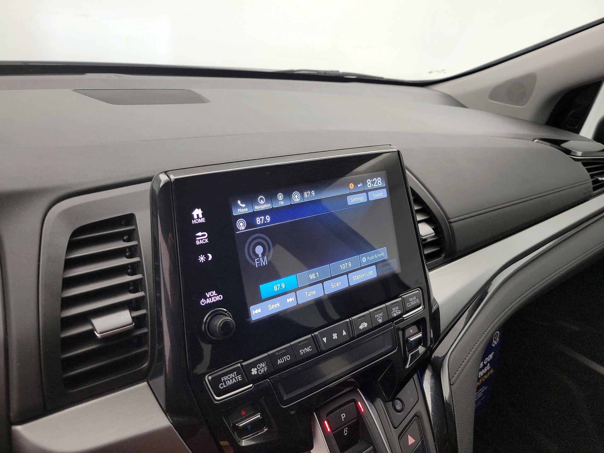 Thumbnail: 2023 Honda Odyssey - 16