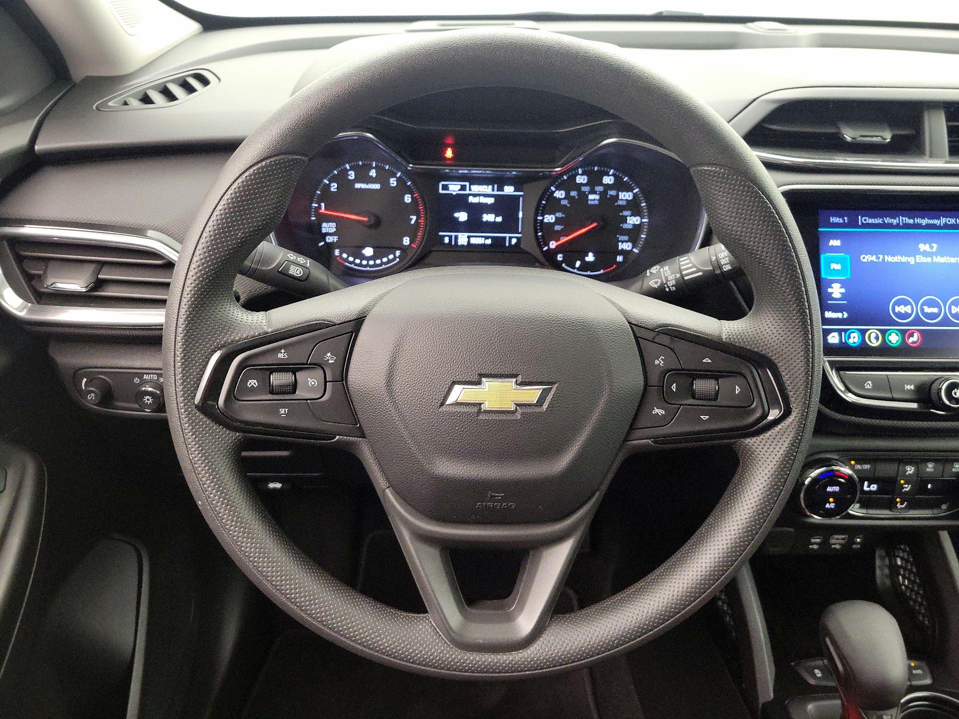 Thumbnail: 2023 Chevrolet TrailBlazer - 10