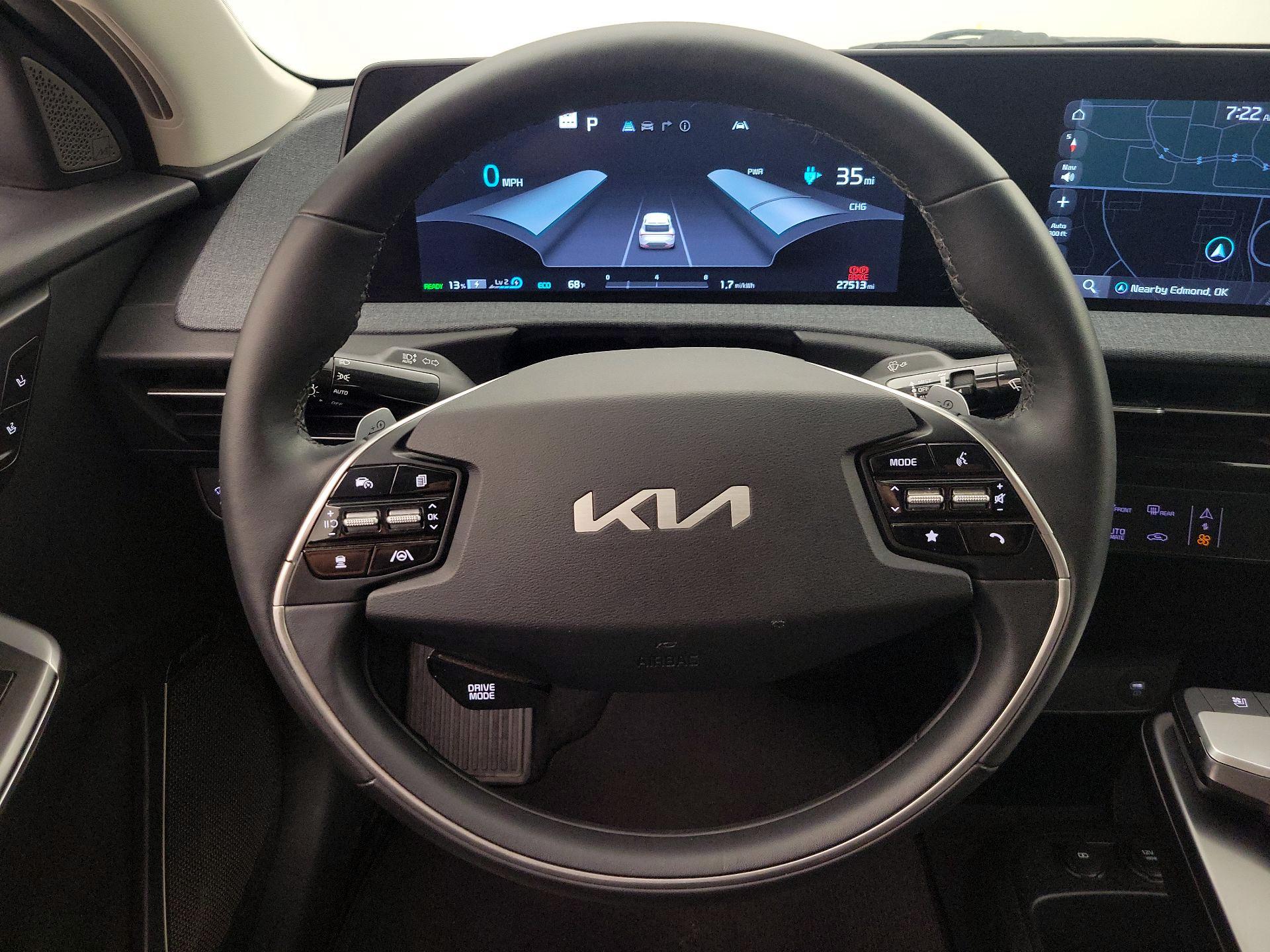 Thumbnail: 2022 Kia EV6 - 10