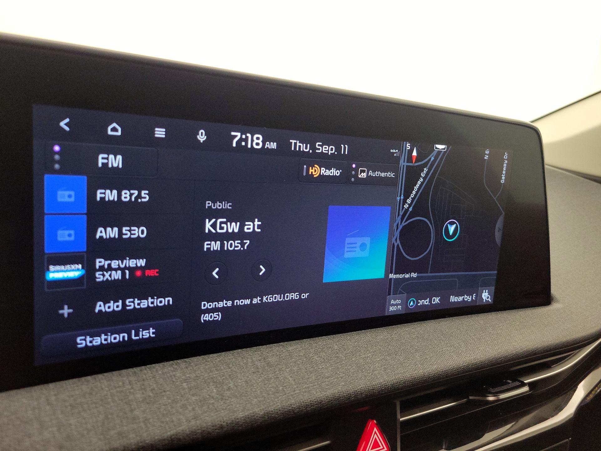 Thumbnail: 2022 Kia EV6 - 16