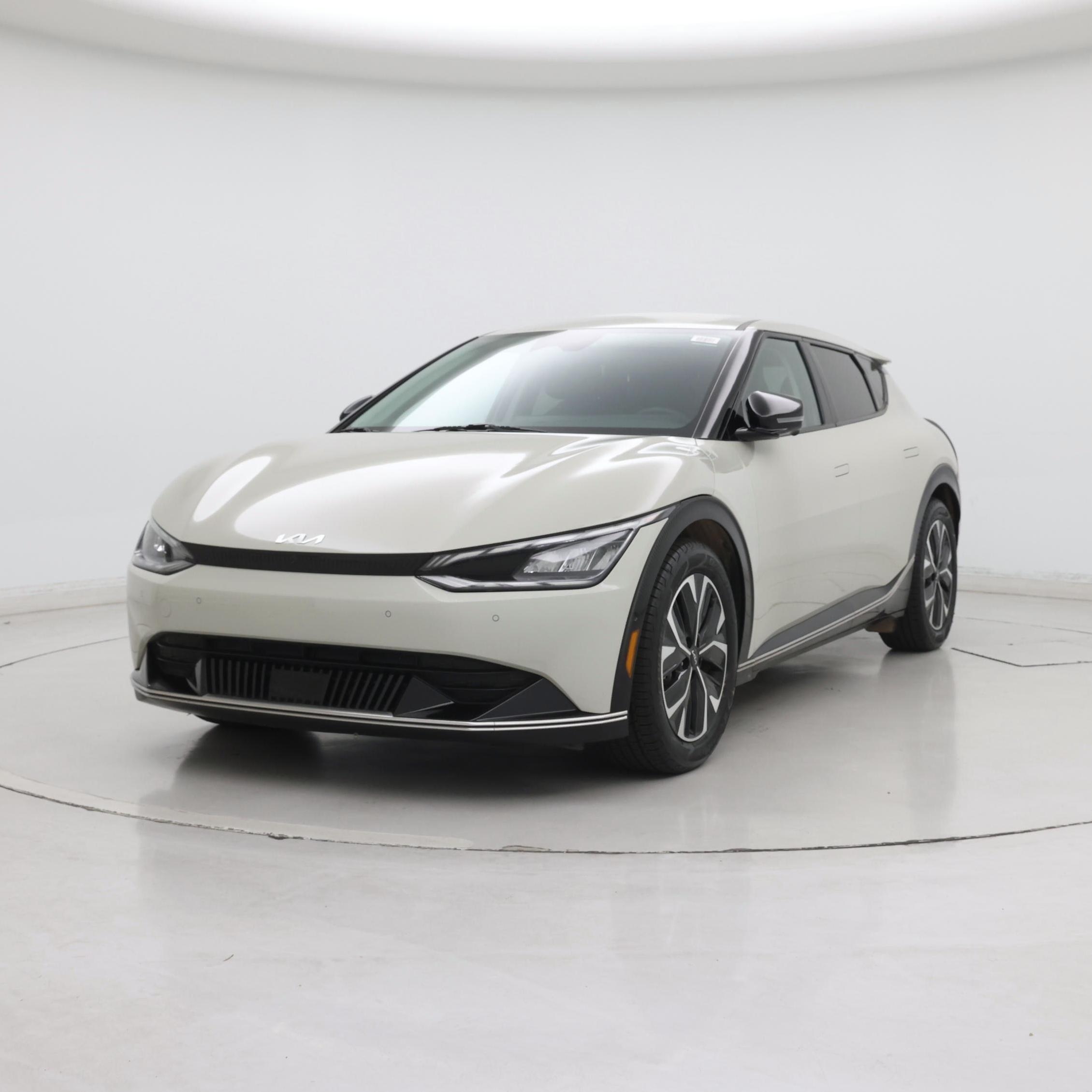 Thumbnail: 2022 Kia EV6 - 4