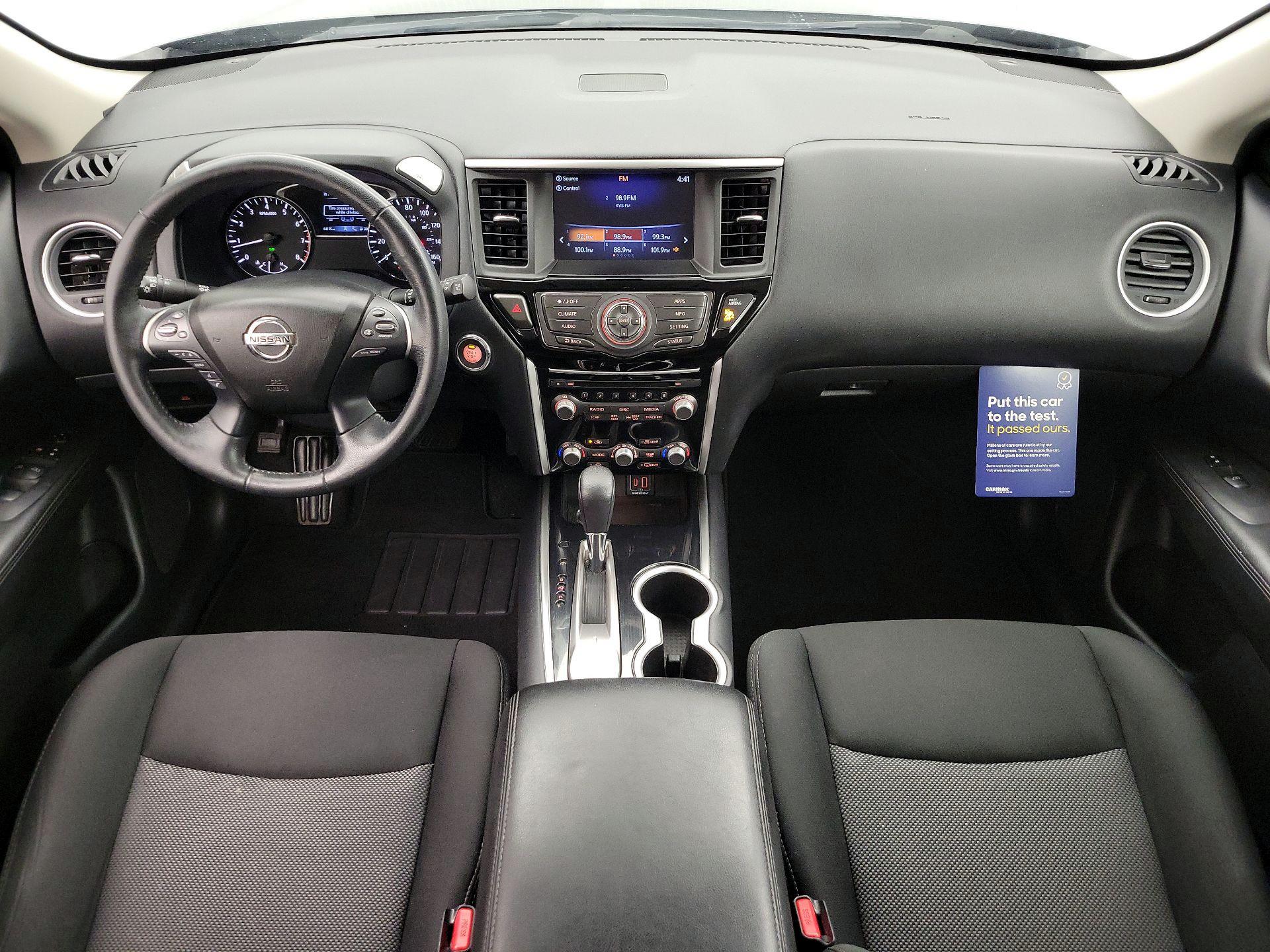 Thumbnail: 2020 Nissan Pathfinder - 9