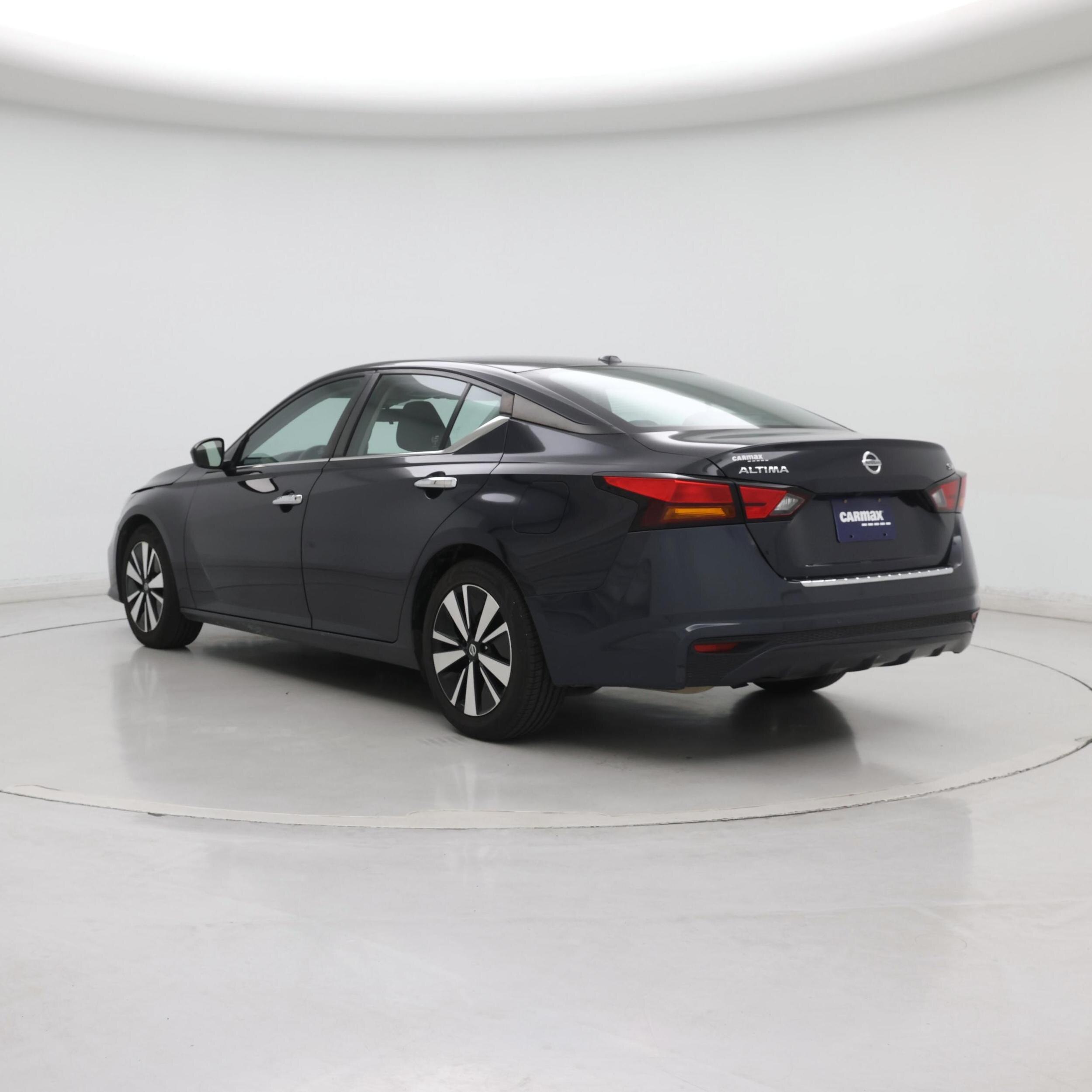 Thumbnail: 2022 Nissan Altima - 2