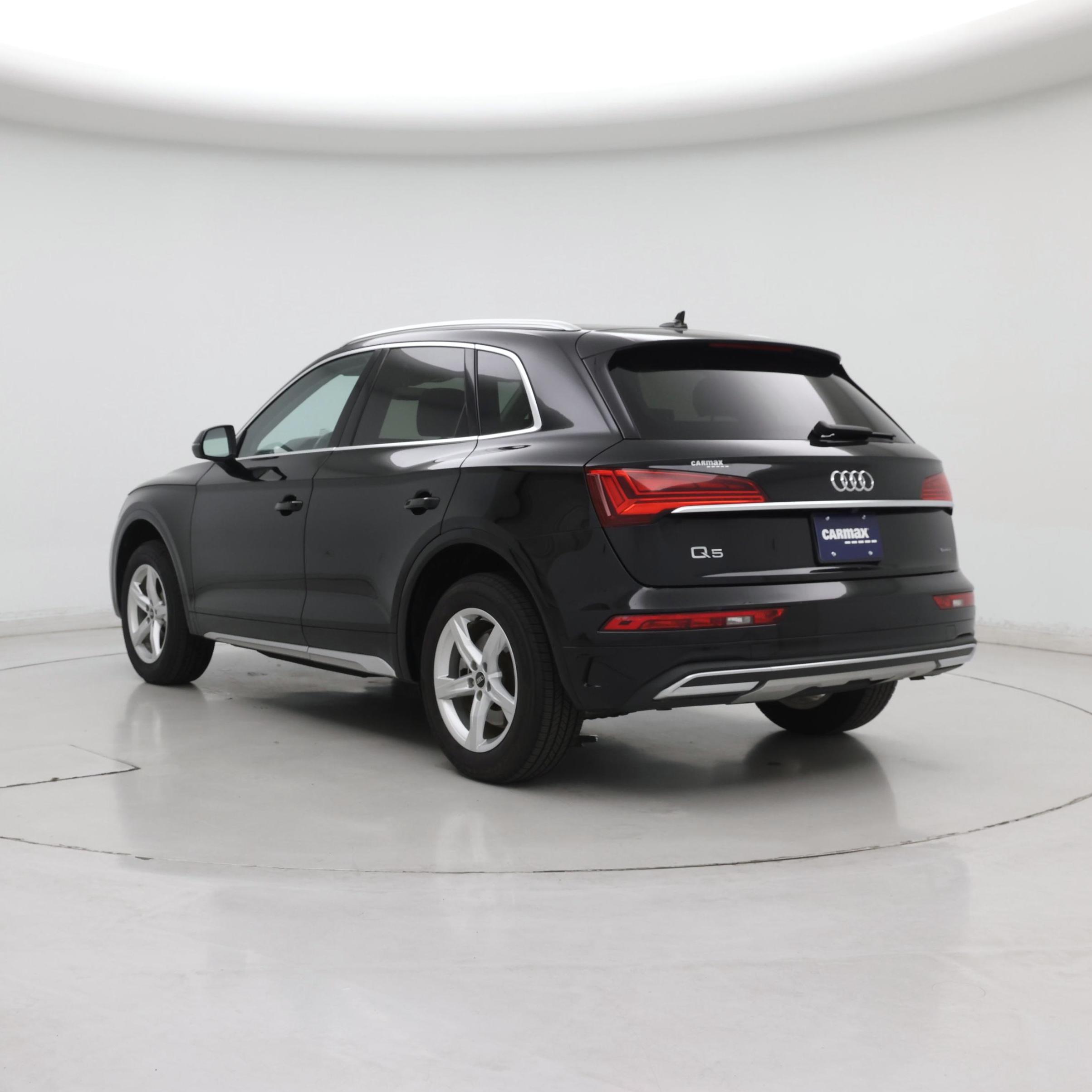 Thumbnail: 2023 Audi Q5 - 2