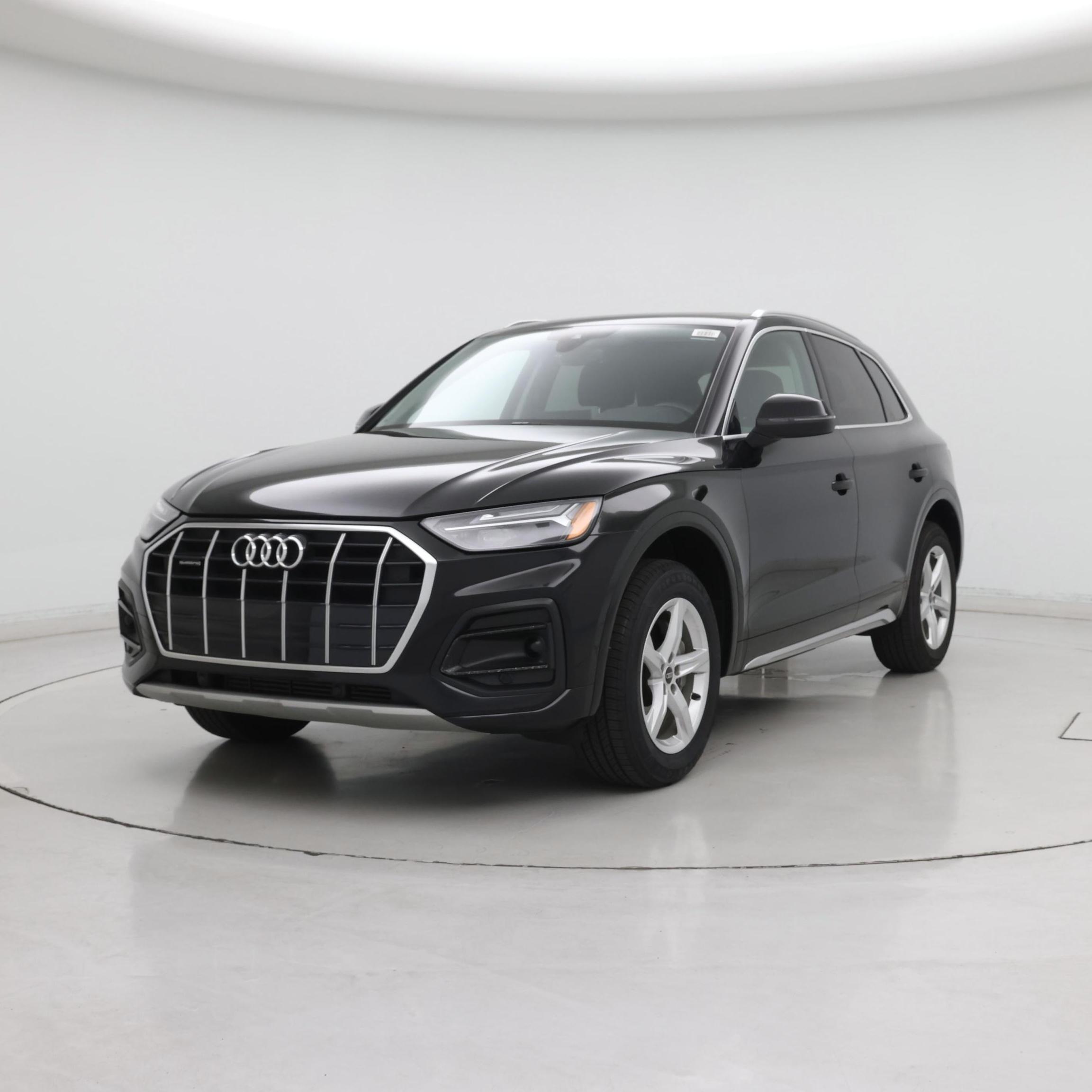 Thumbnail: 2023 Audi Q5 - 4