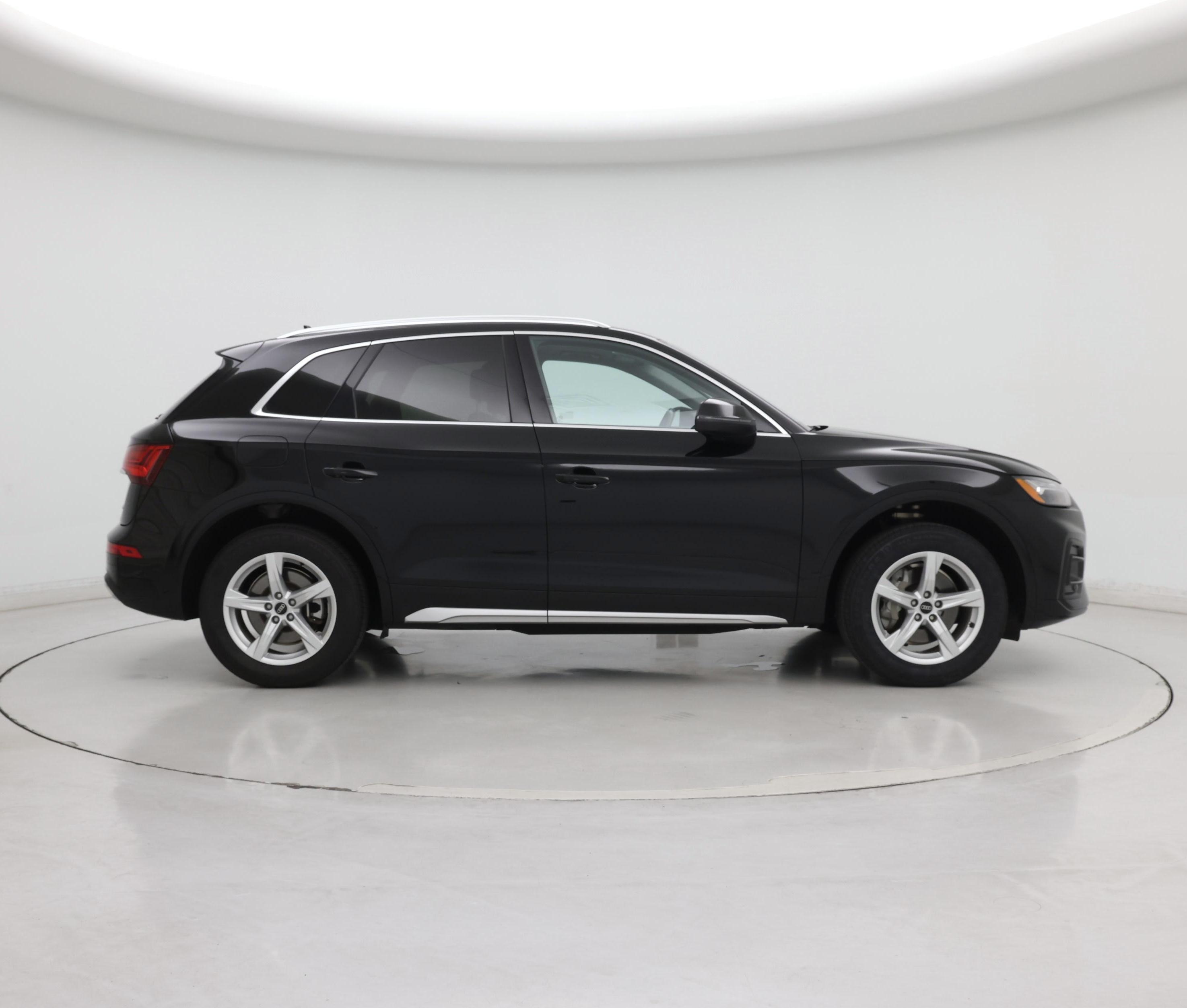 Thumbnail: 2023 Audi Q5 - 7