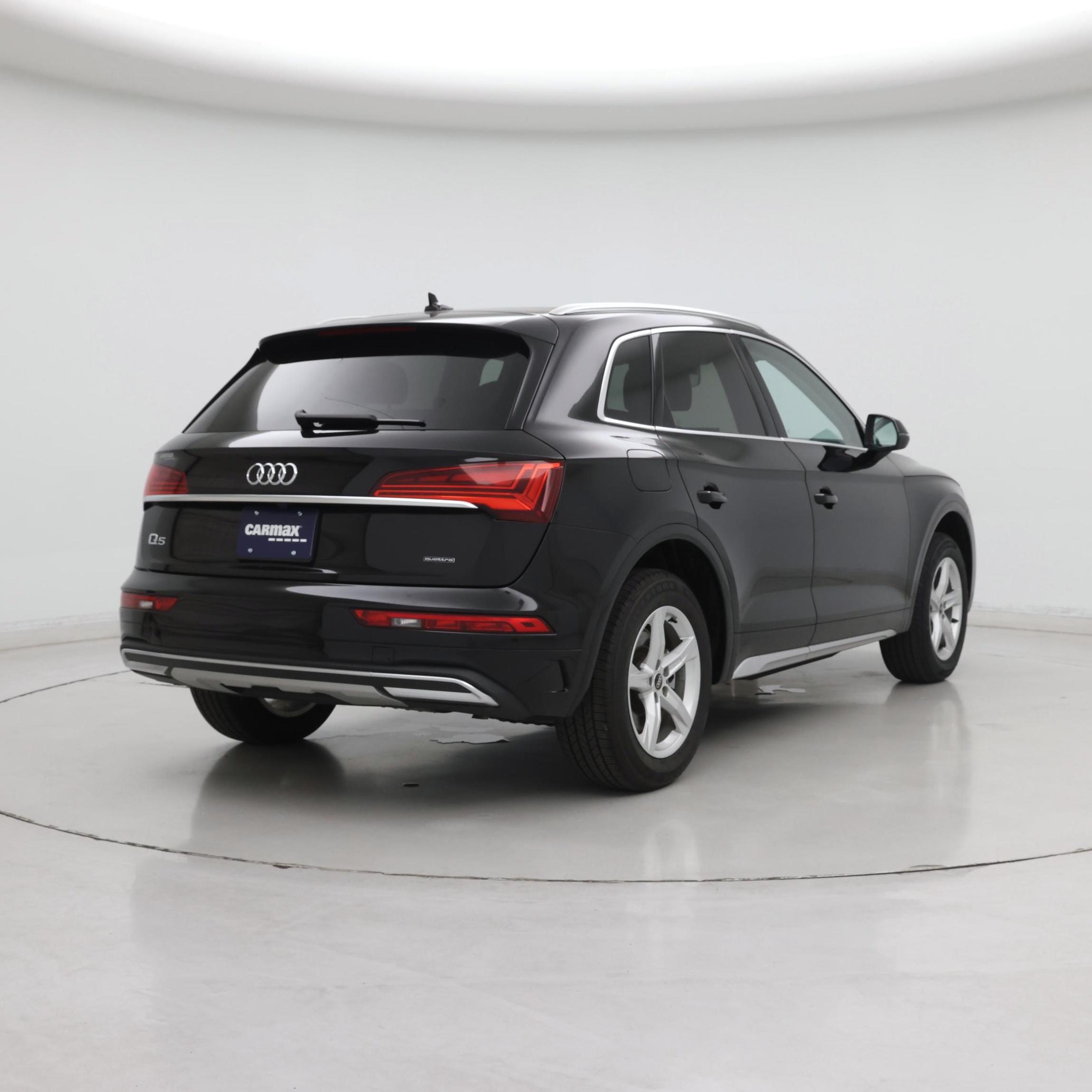 Thumbnail: 2023 Audi Q5 - 8