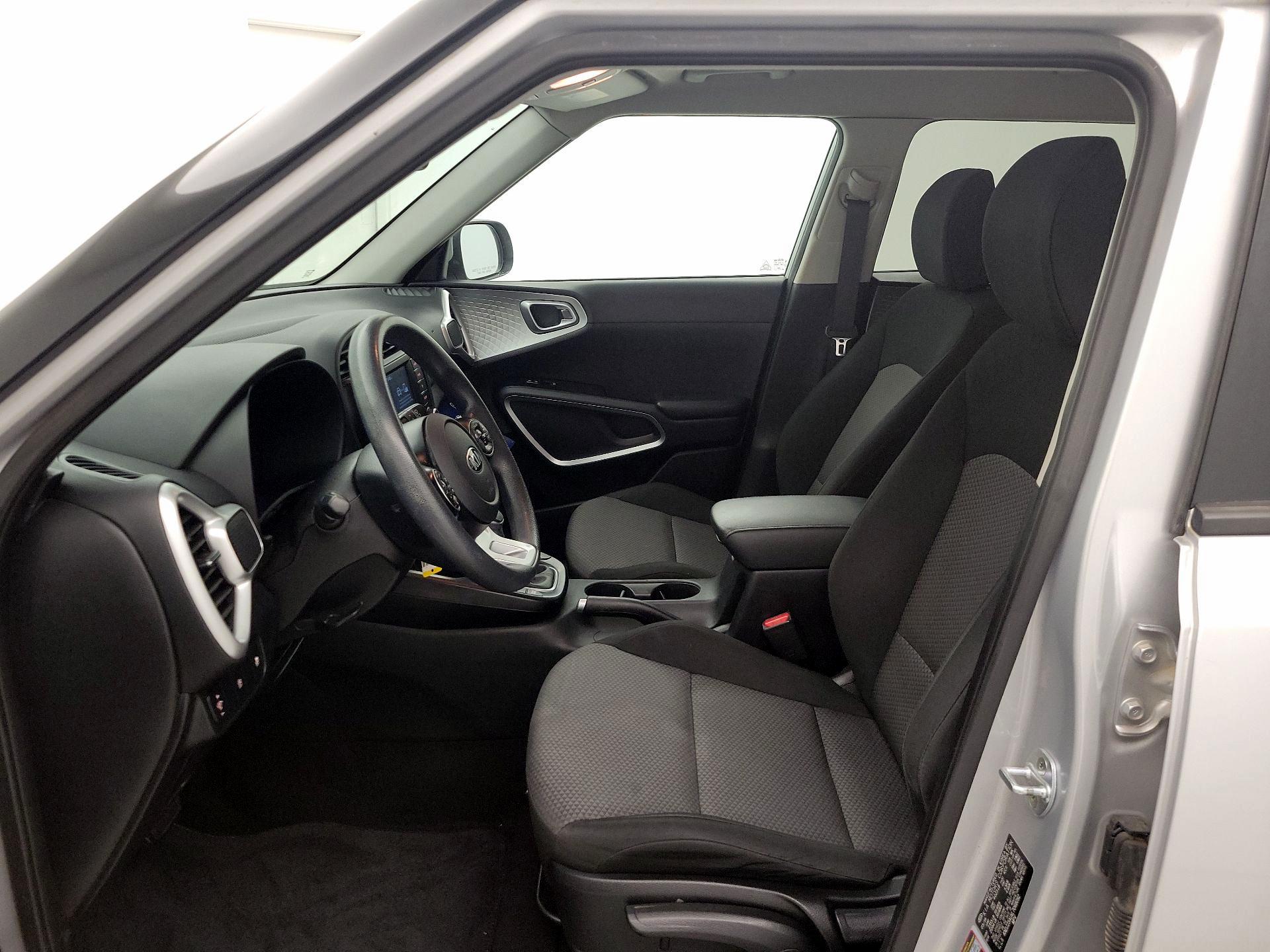 Thumbnail: 2020 Kia Soul - 11