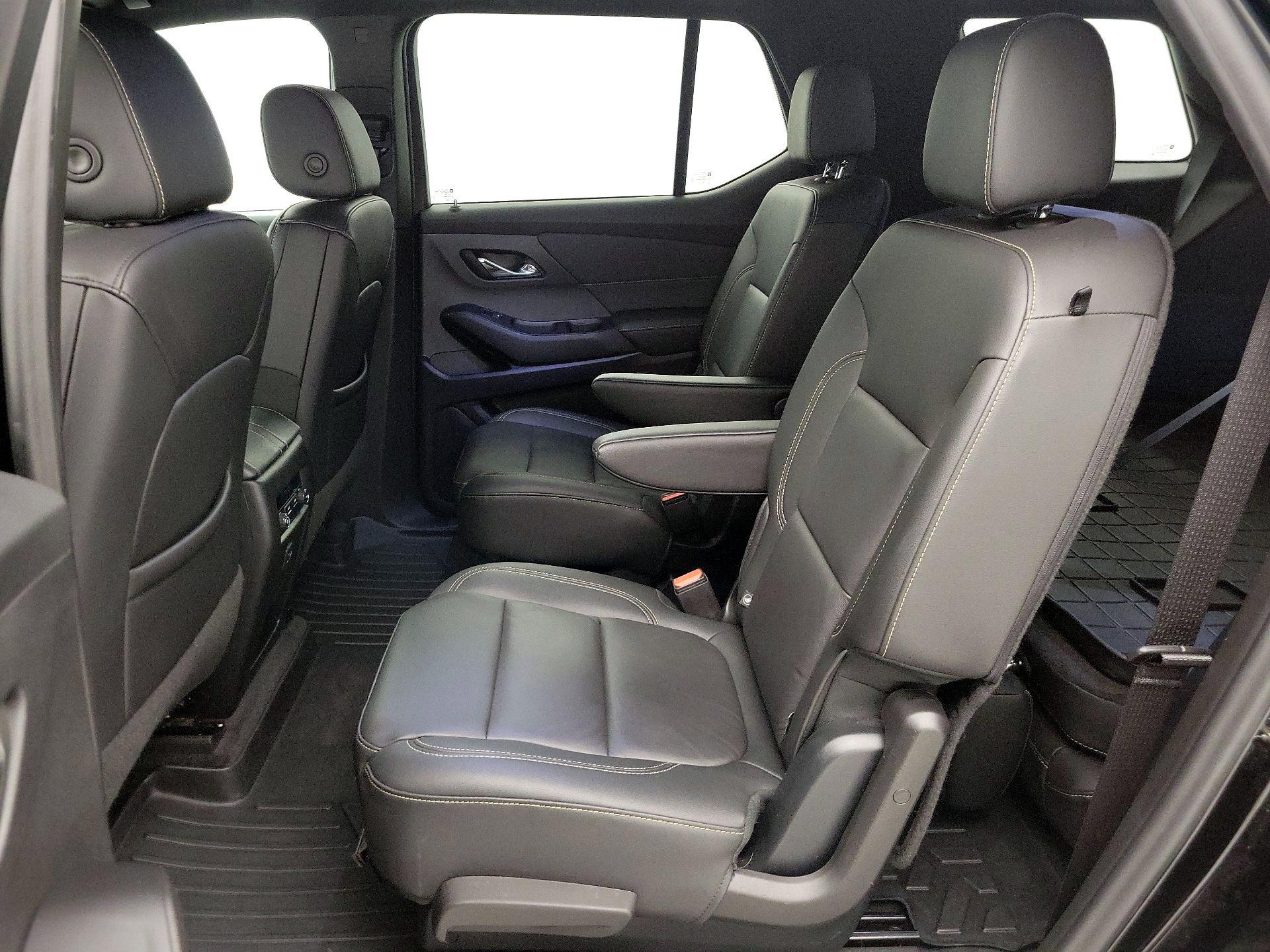 Thumbnail: 2022 Chevrolet Traverse - 19