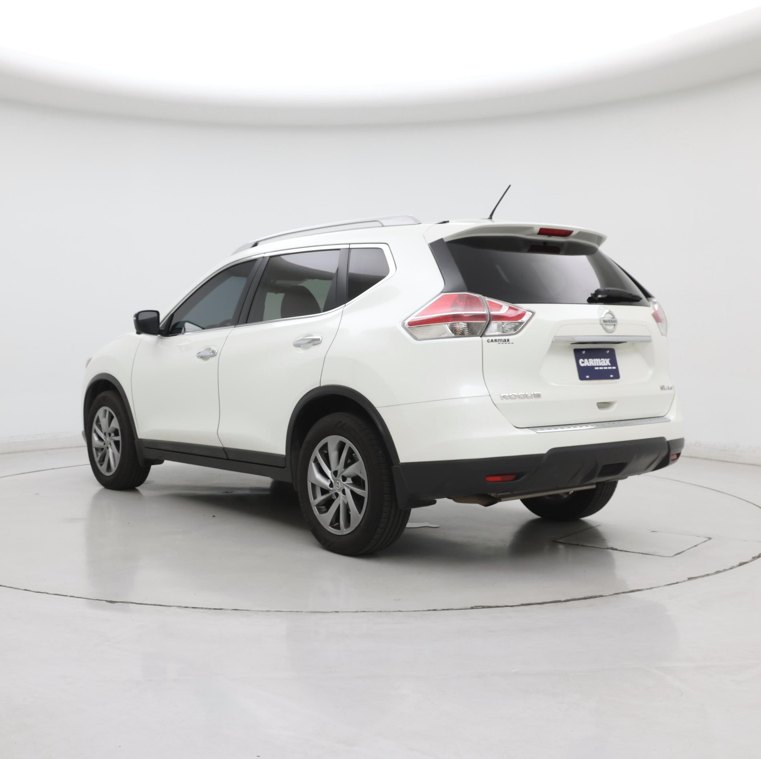 Thumbnail: 2015 Nissan Rogue - 2