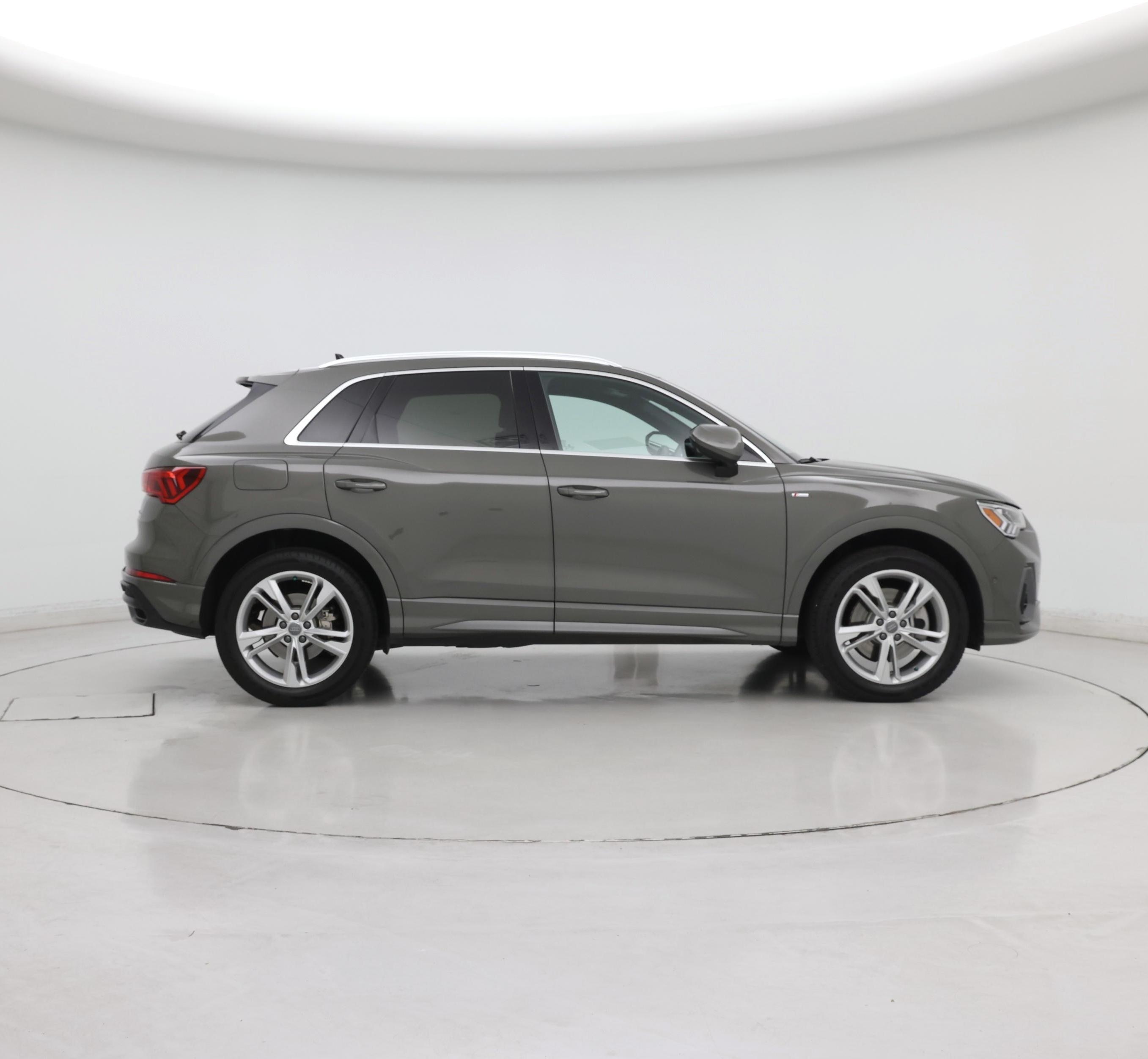 Thumbnail: 2020 Audi Q3 - 7