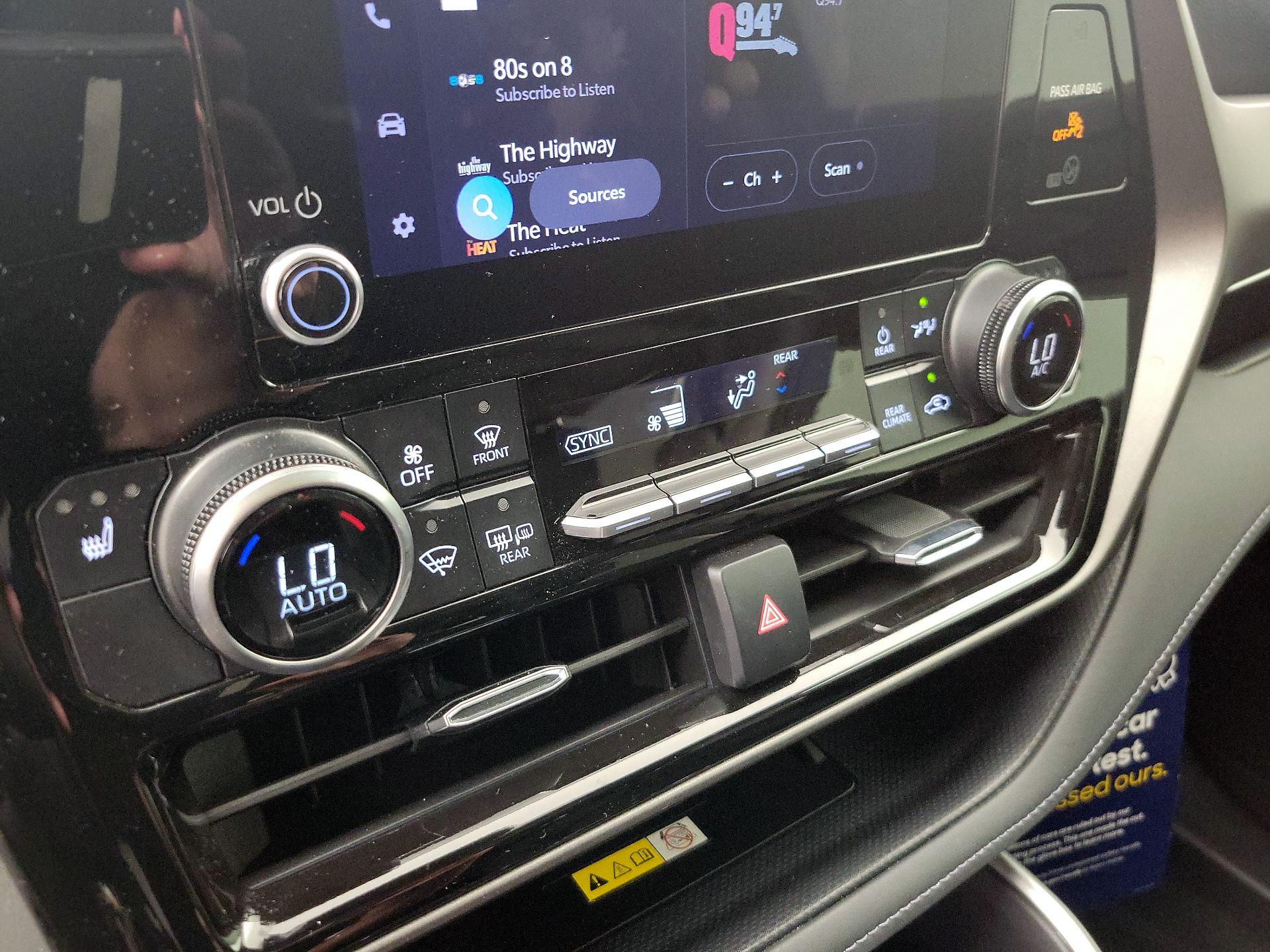 Thumbnail: 2023 Toyota Highlander - 16