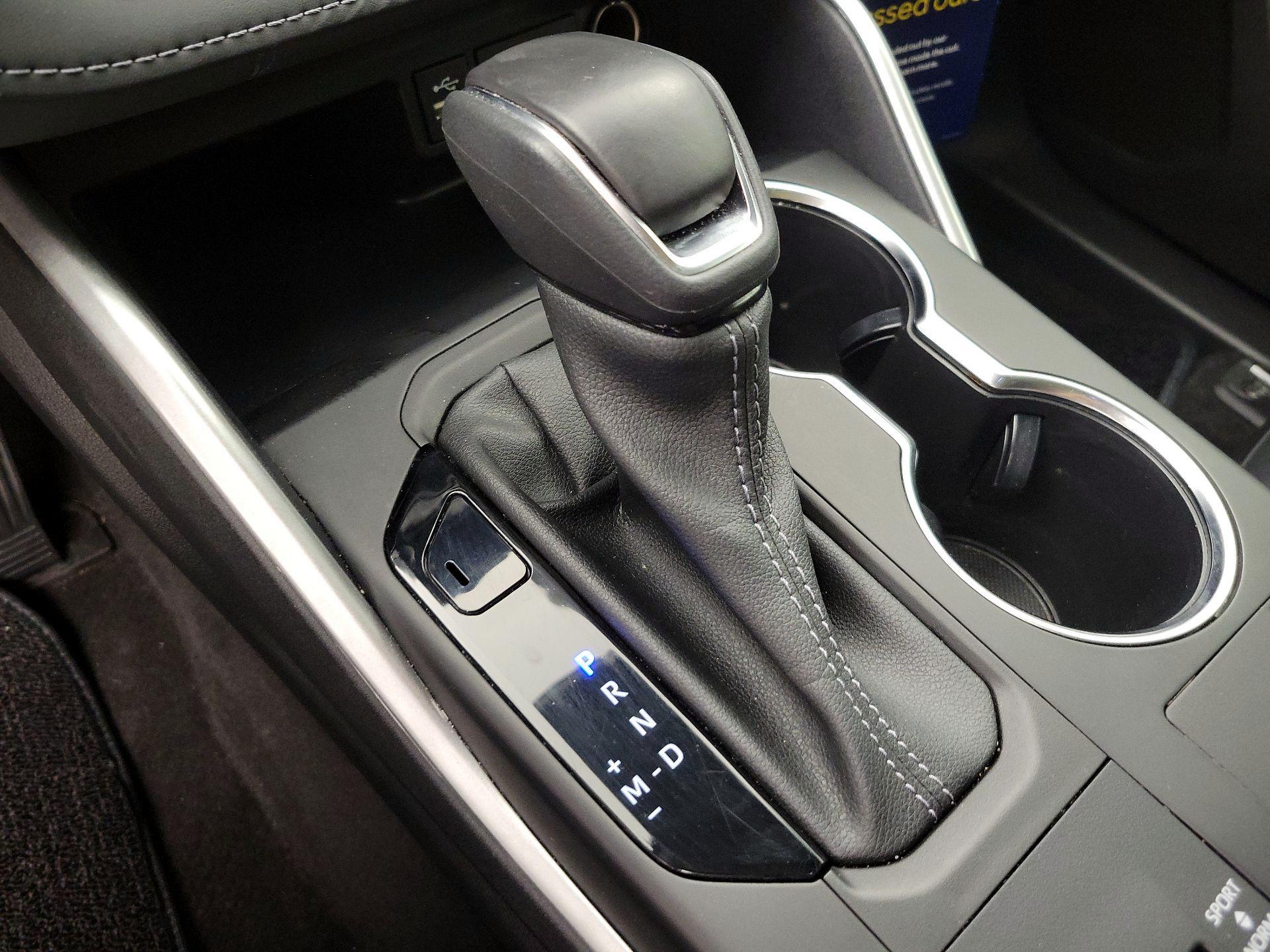 Thumbnail: 2023 Toyota Highlander - 17