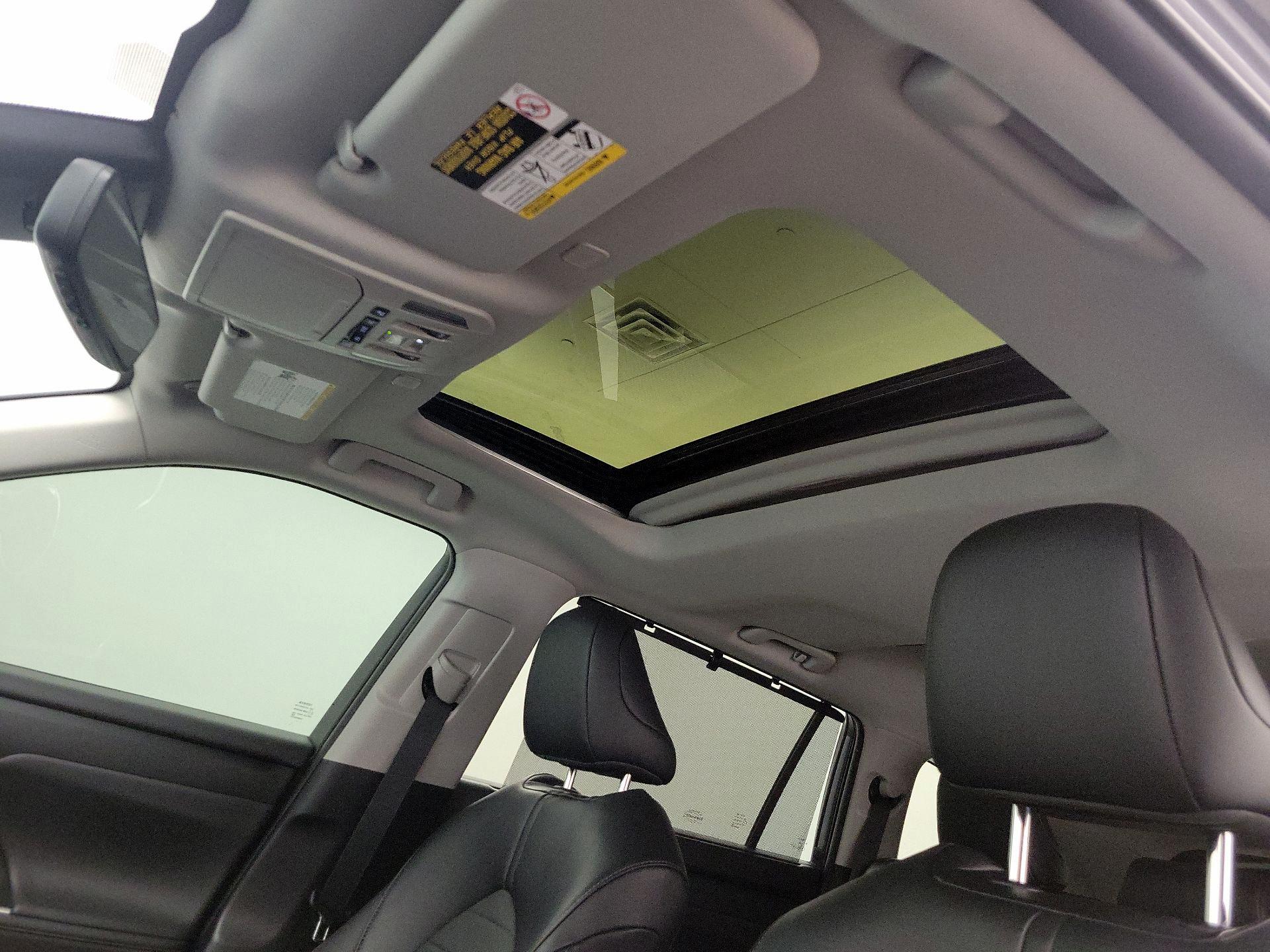 Thumbnail: 2023 Toyota Highlander - 19