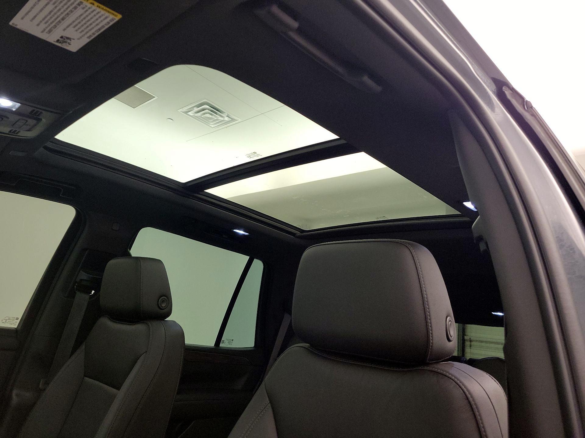 Thumbnail: 2022 Chevrolet Tahoe - 19