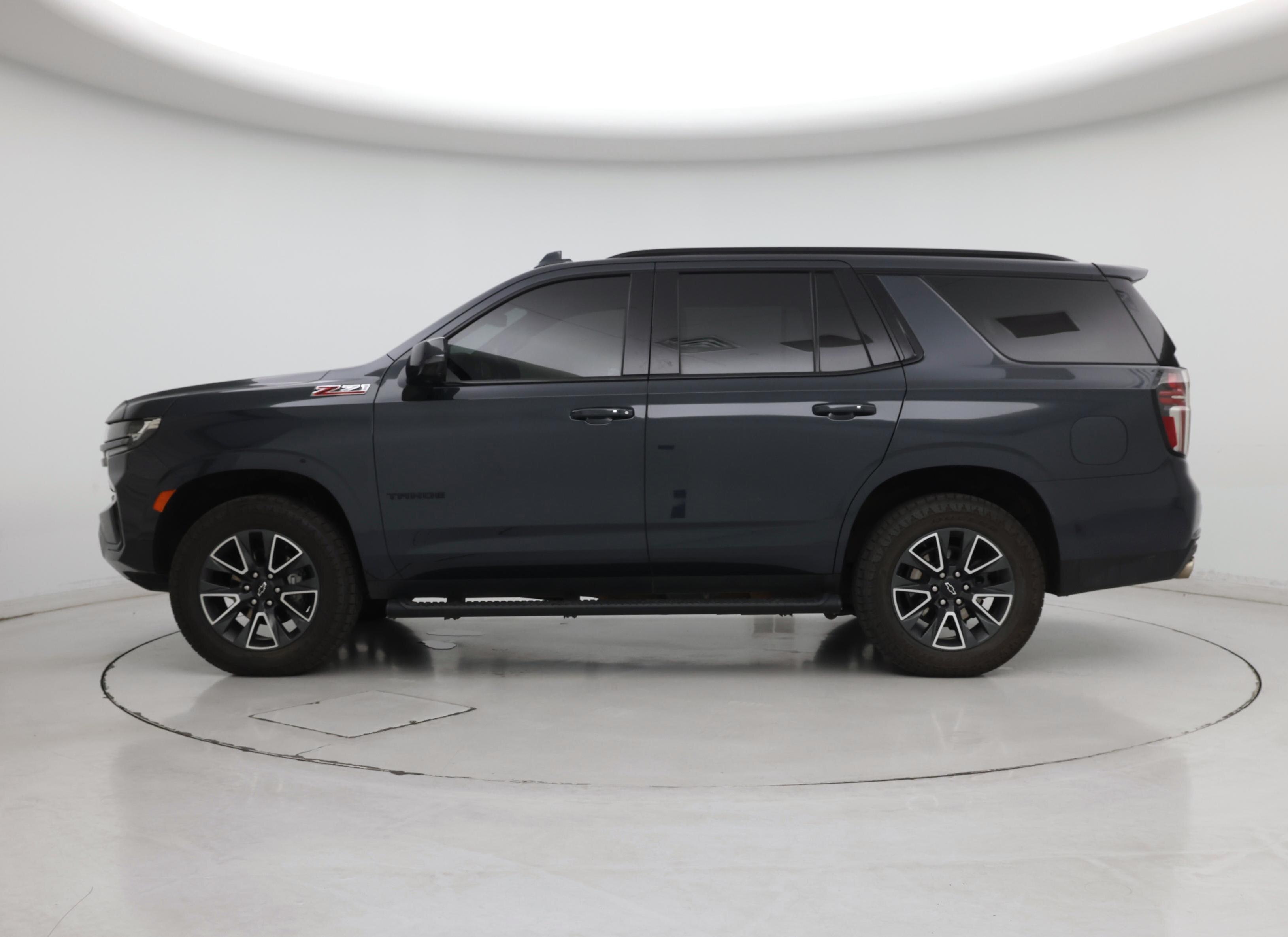 Thumbnail: 2022 Chevrolet Tahoe - 3