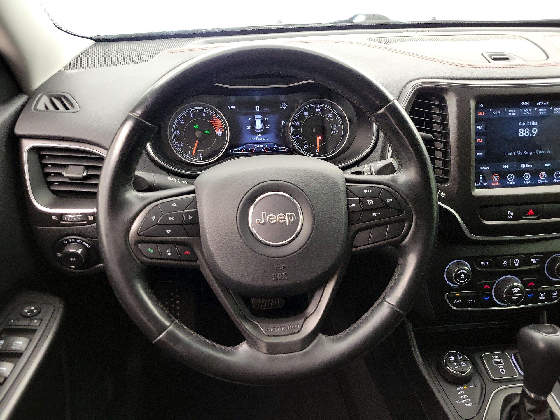 Thumbnail: 2020 Jeep Cherokee - 10