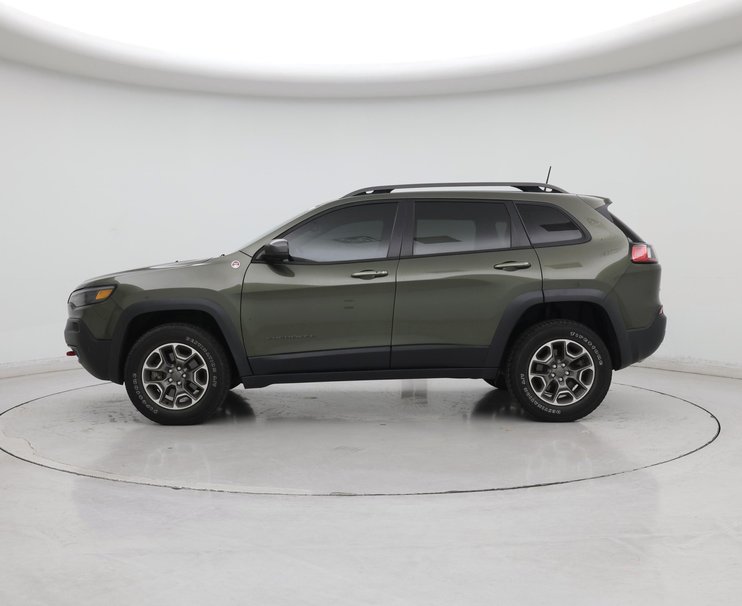 Thumbnail: 2020 Jeep Cherokee - 3