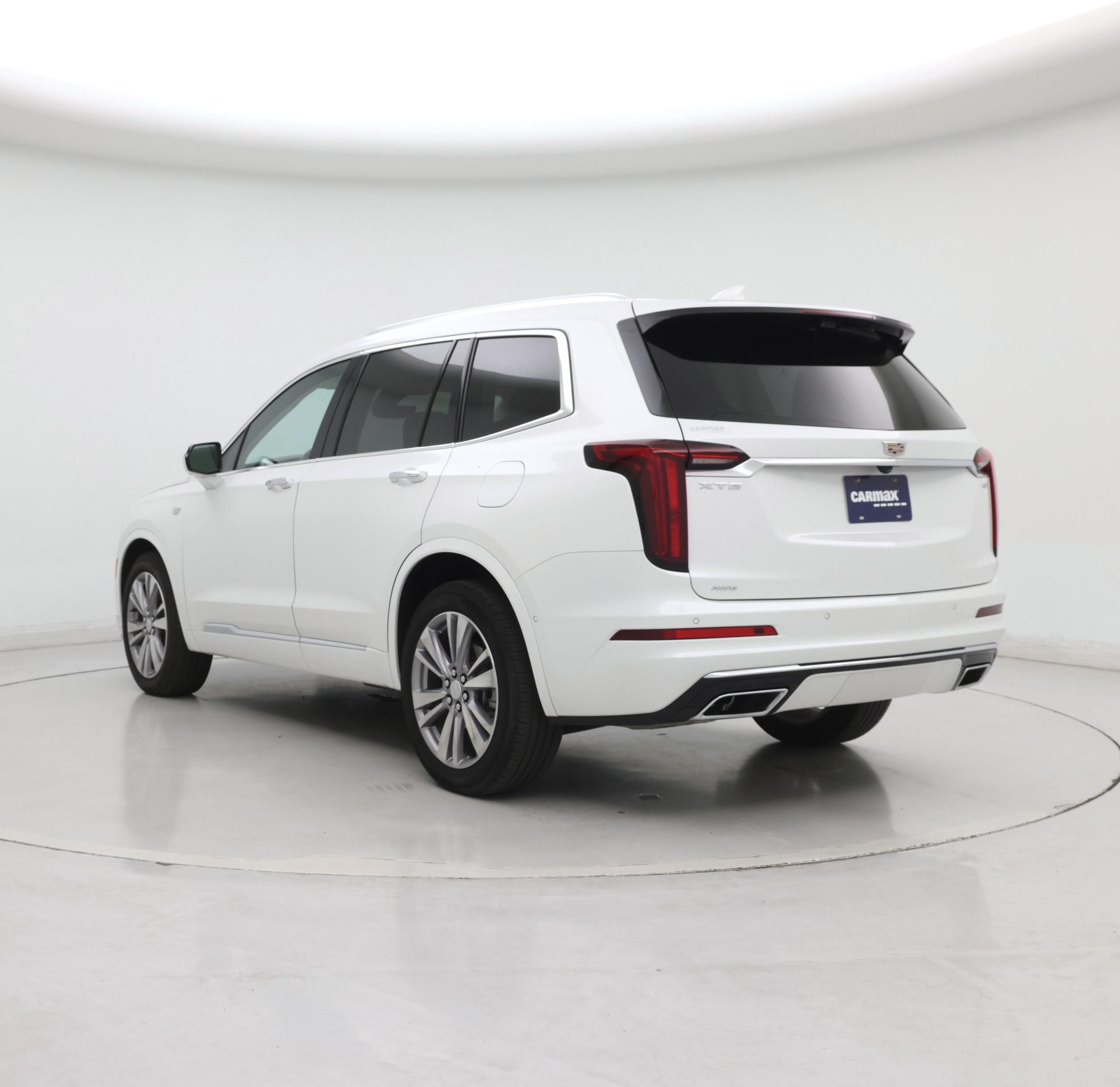 Thumbnail: 2023 Cadillac XT6 - 2