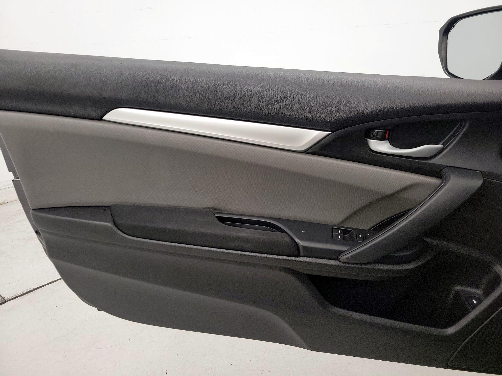 Thumbnail: 2017 Honda Civic - 12