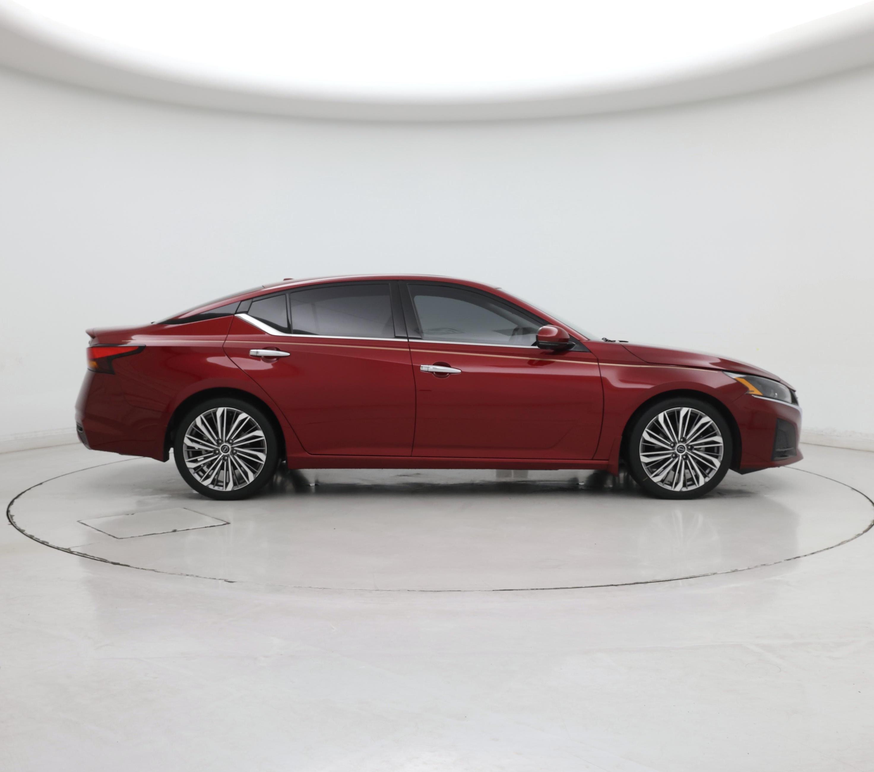 Thumbnail: 2023 Nissan Altima - 7