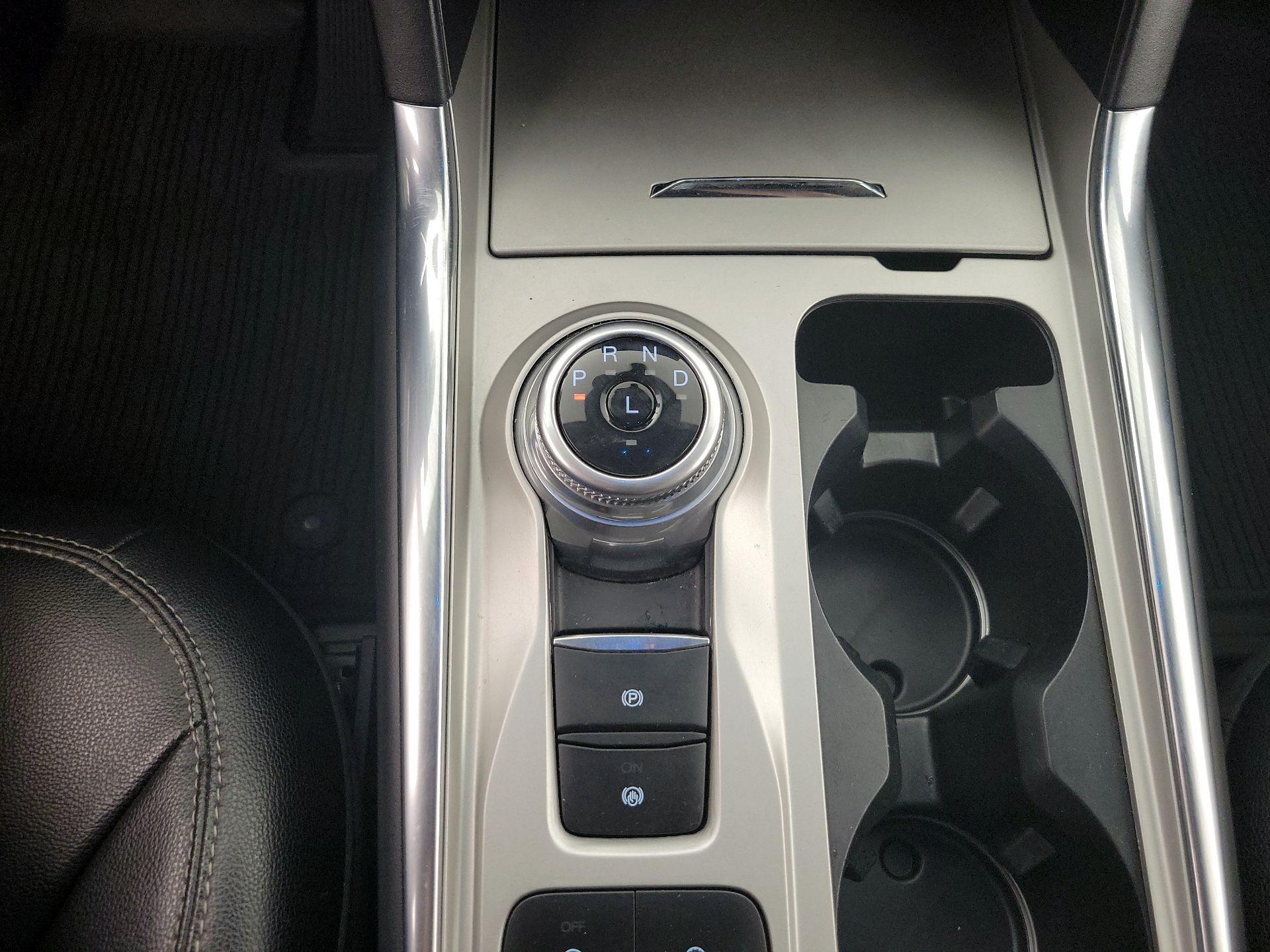 Thumbnail: 2021 Ford Explorer - 18