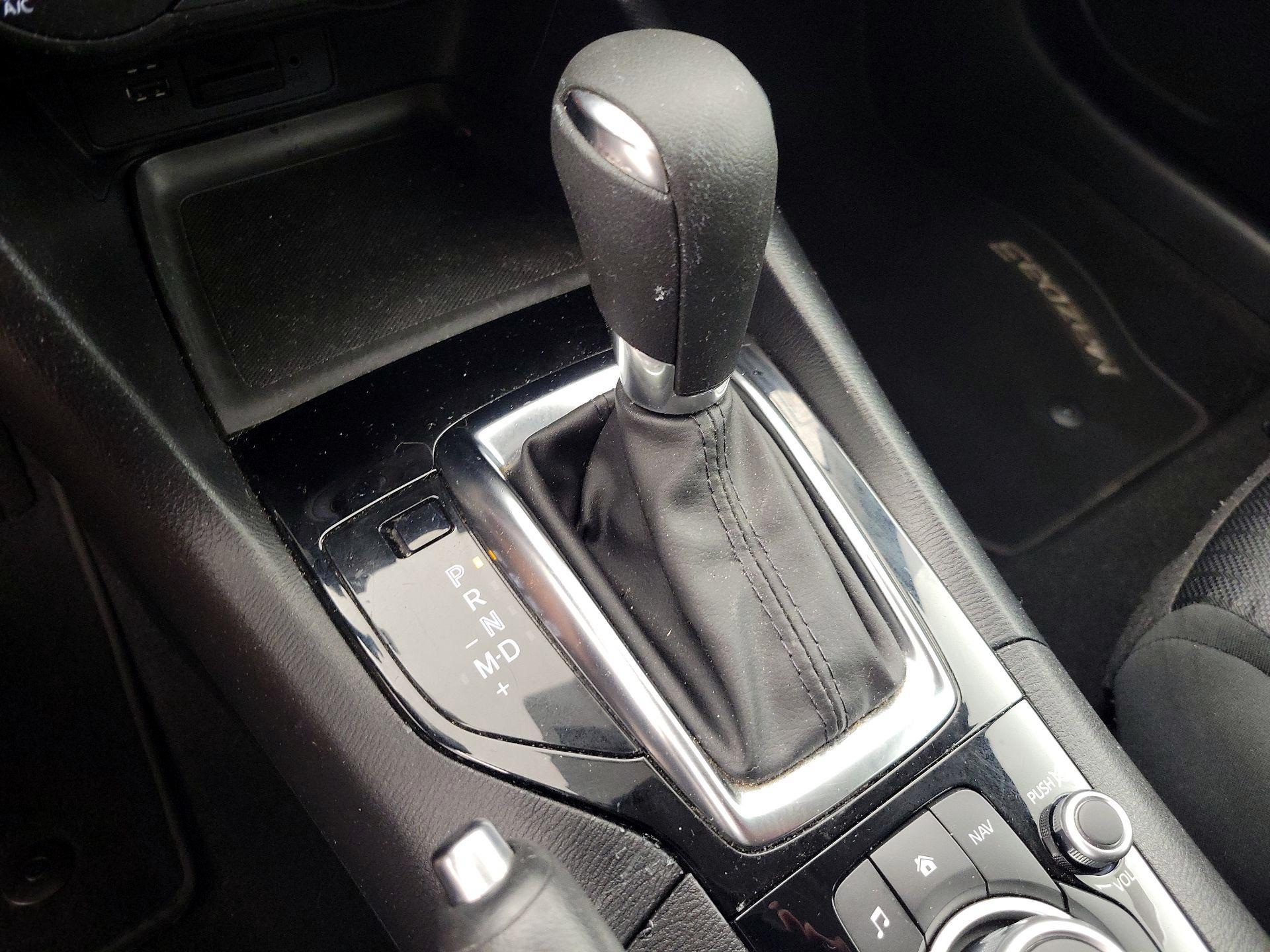 Thumbnail: 2015 Mazda Mazda3 - 16