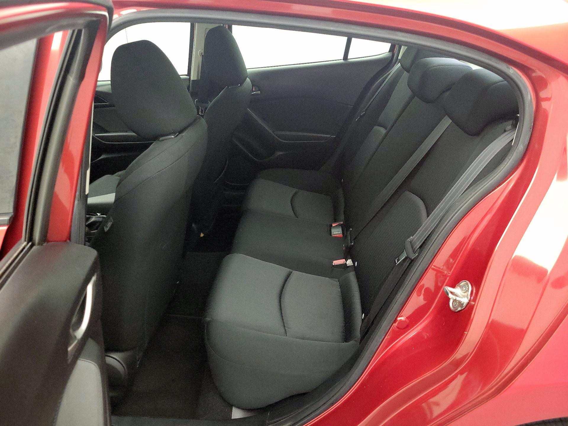 Thumbnail: 2015 Mazda Mazda3 - 18