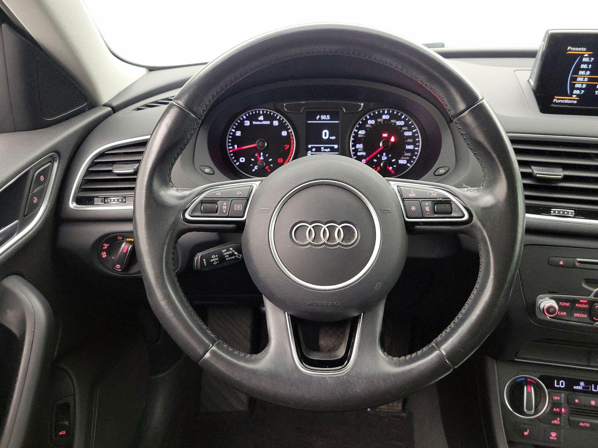 Thumbnail: 2016 Audi Q3 - 10