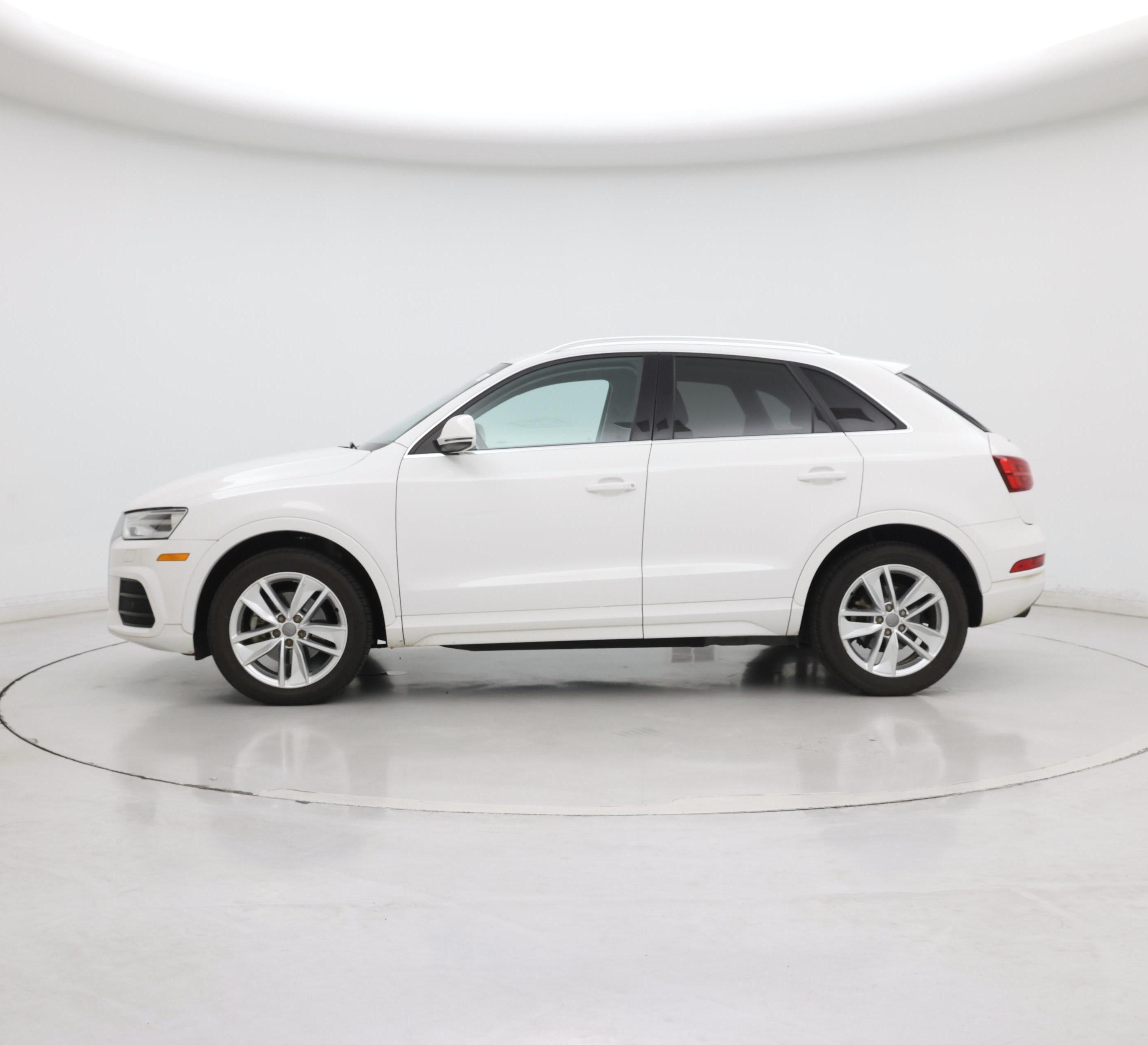 Thumbnail: 2016 Audi Q3 - 3