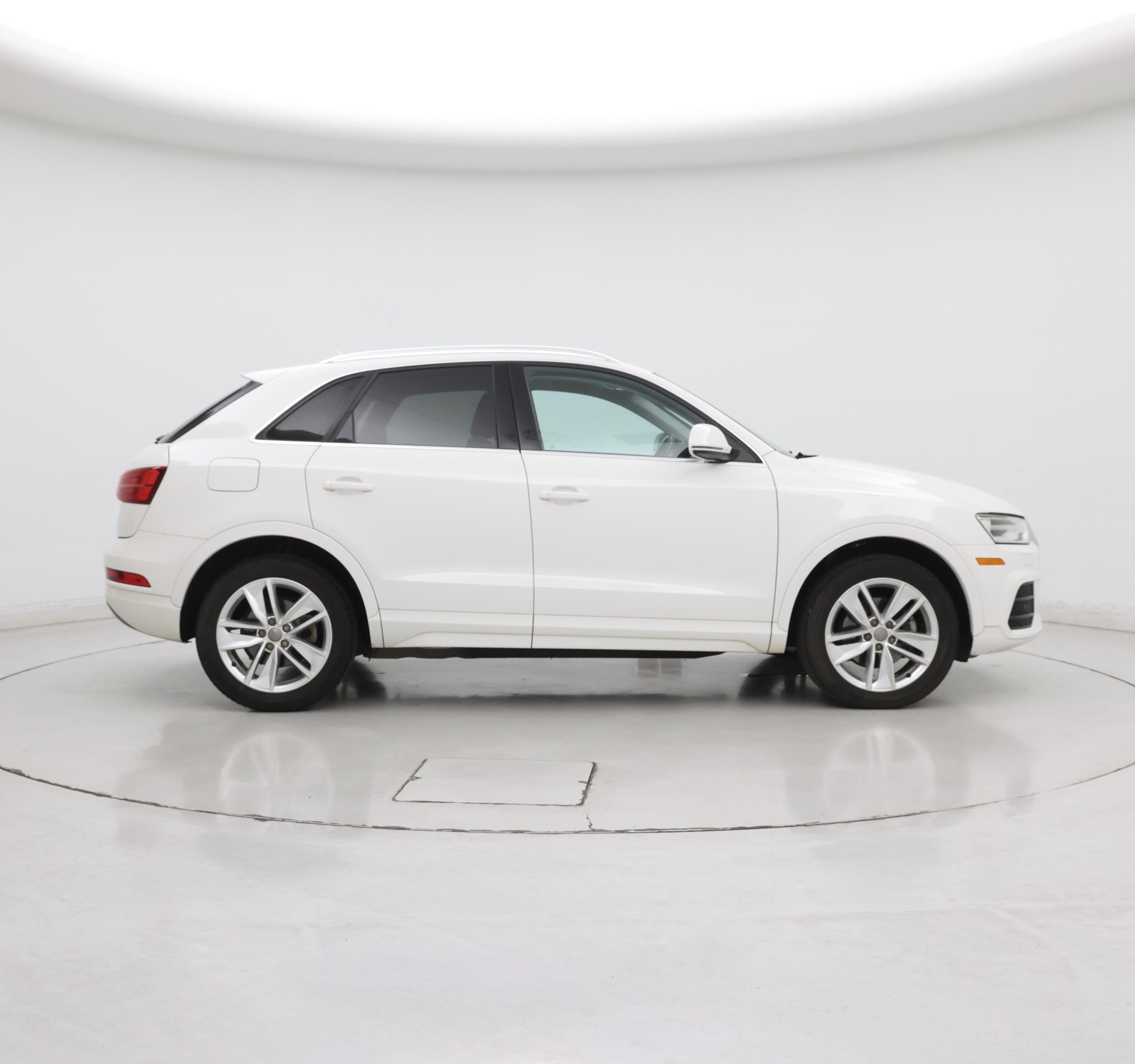 Thumbnail: 2016 Audi Q3 - 7