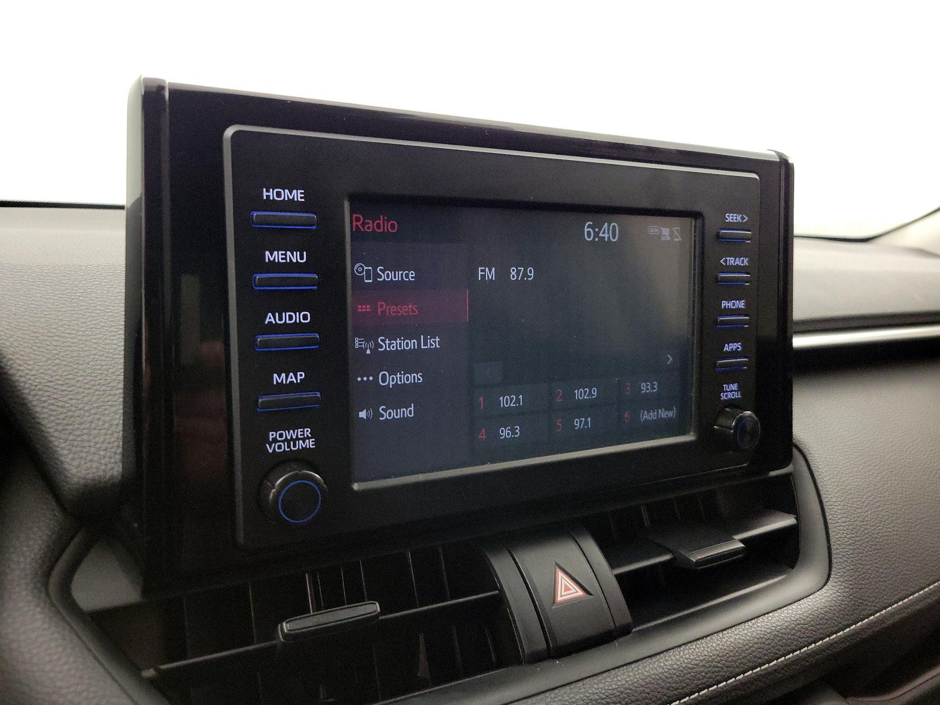 Thumbnail: 2019 Toyota RAV4 - 15