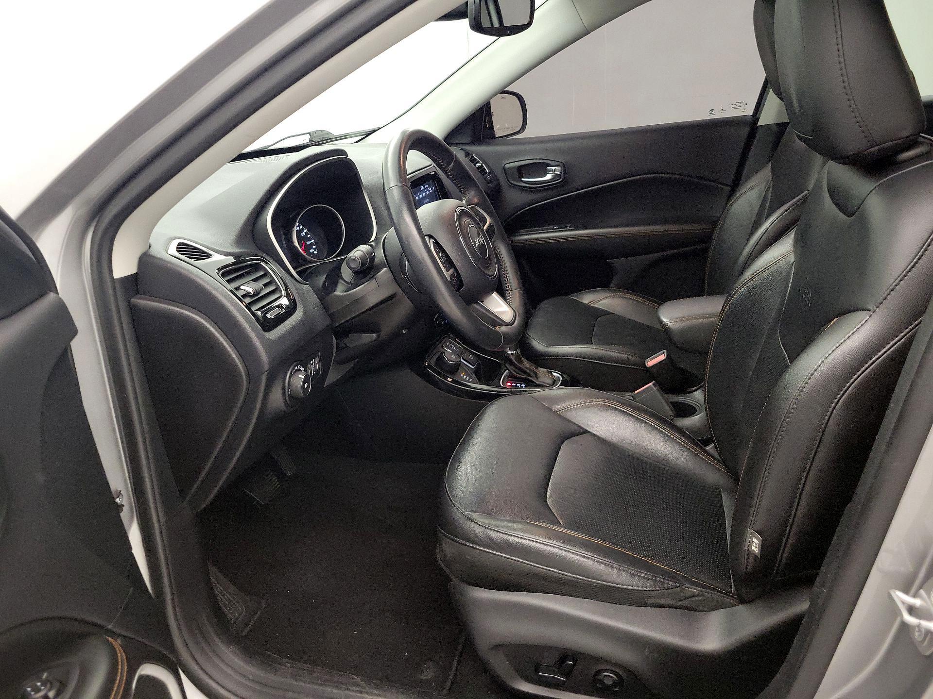 Thumbnail: 2019 Jeep Compass - 11
