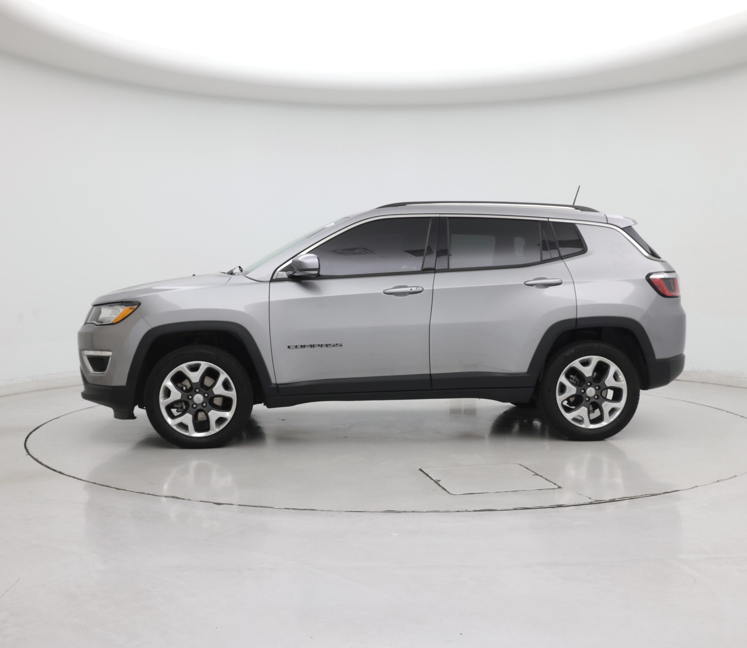 Thumbnail: 2019 Jeep Compass - 3