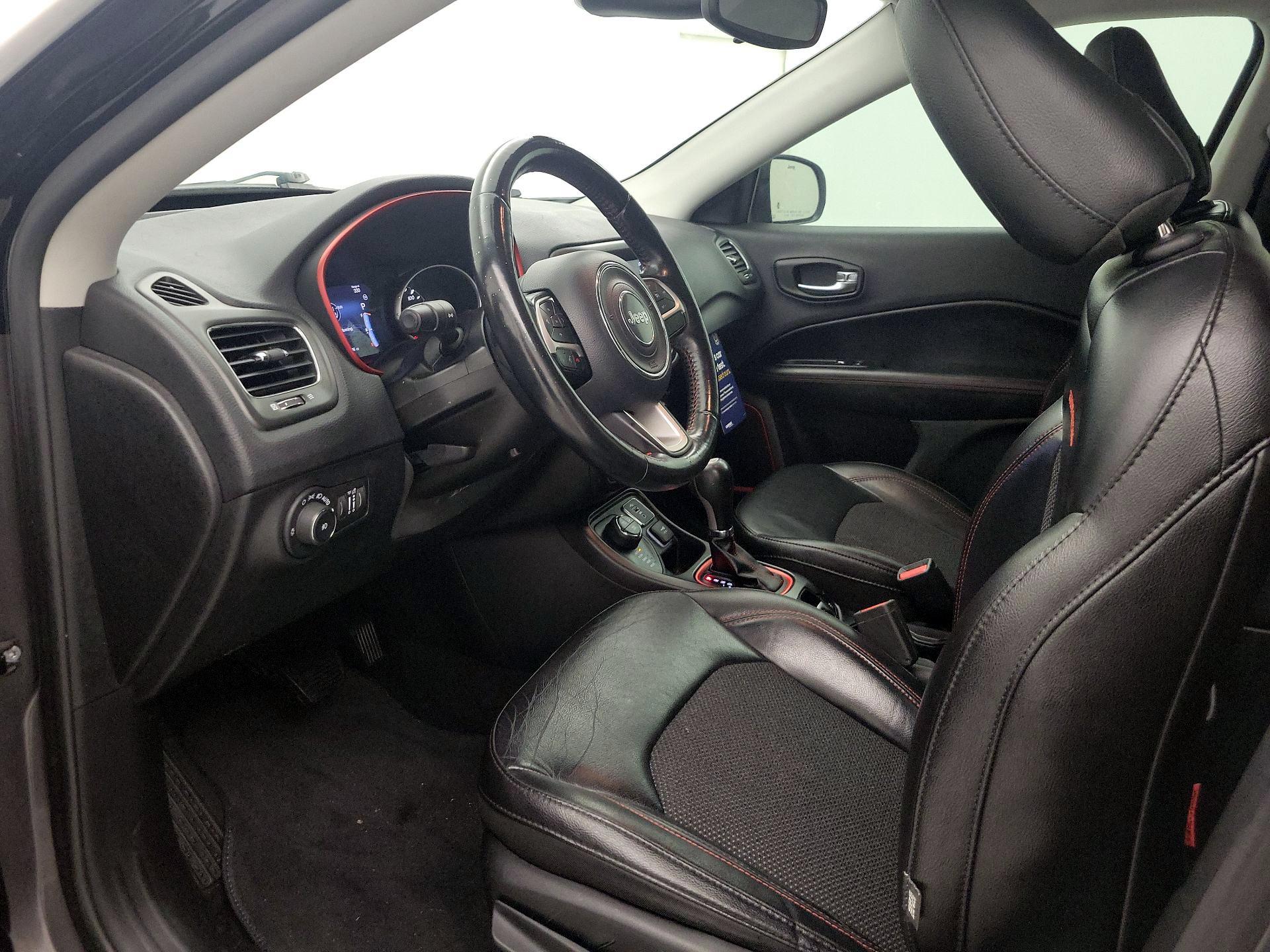 Thumbnail: 2019 Jeep Compass - 11