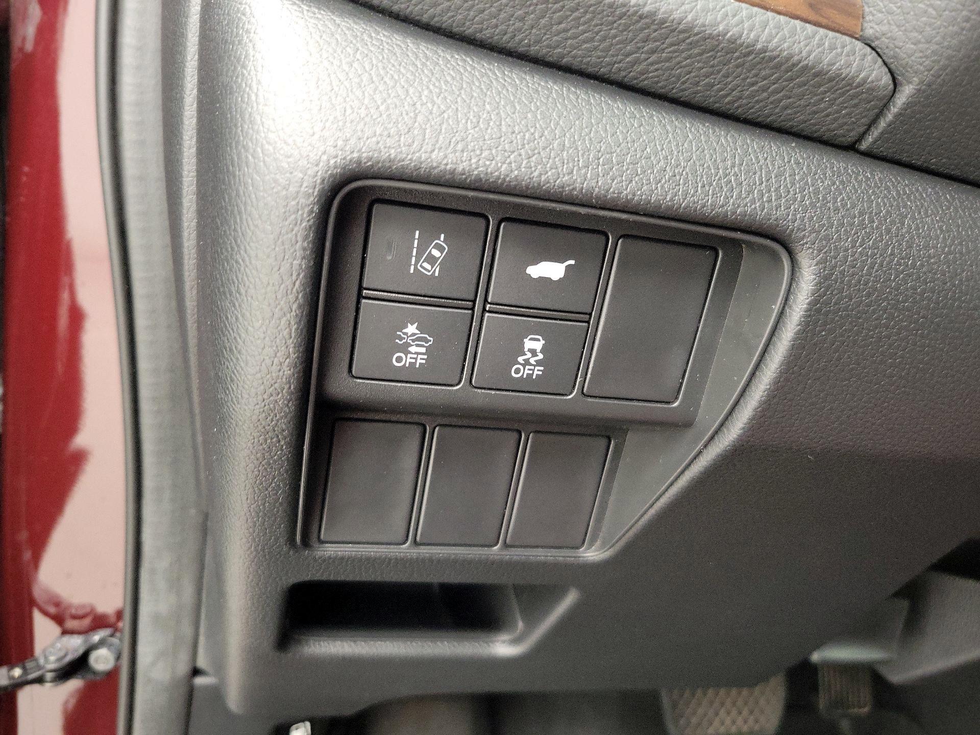 Thumbnail: 2018 Honda CR-V - 13