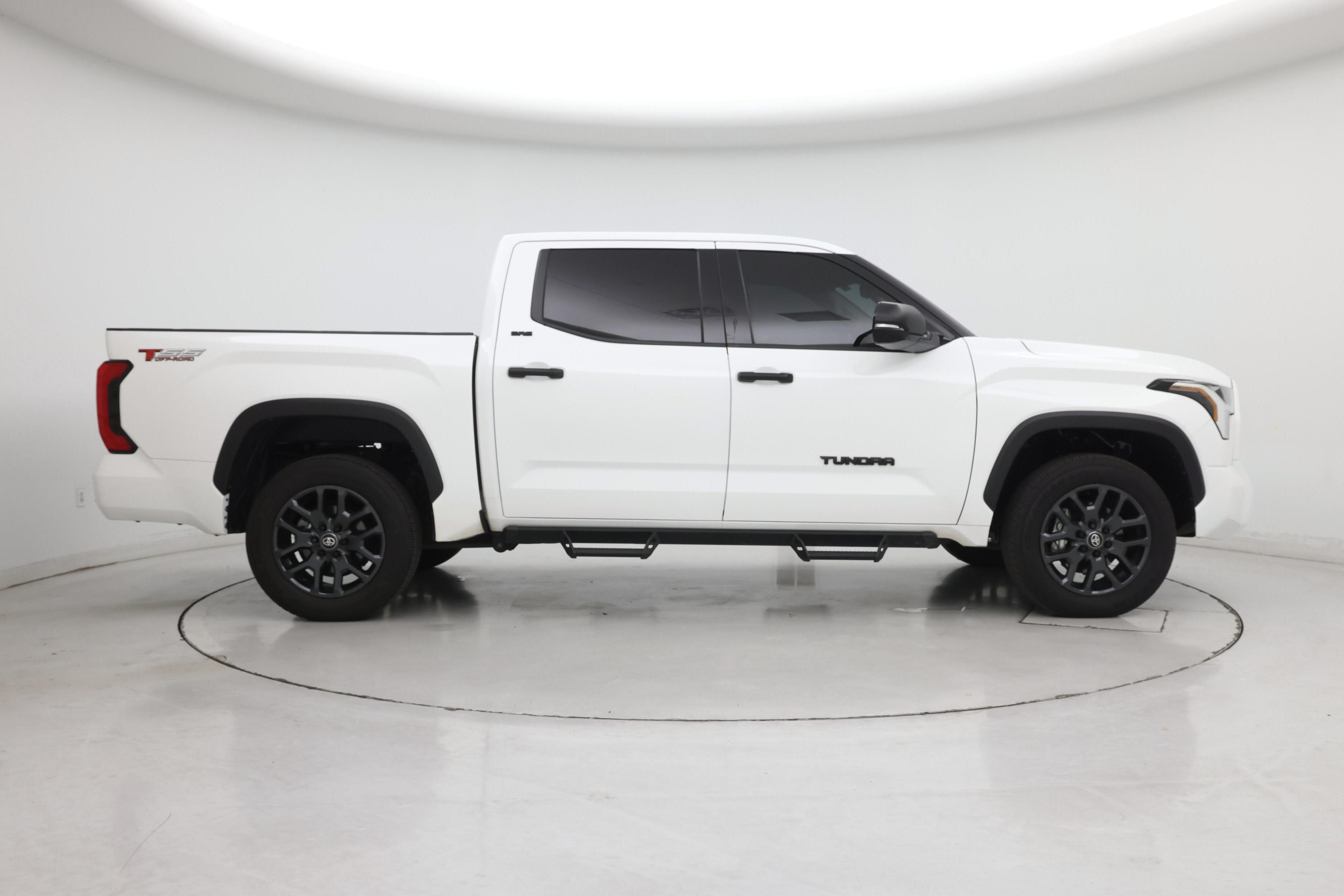 Thumbnail: 2023 Toyota Tundra - 7