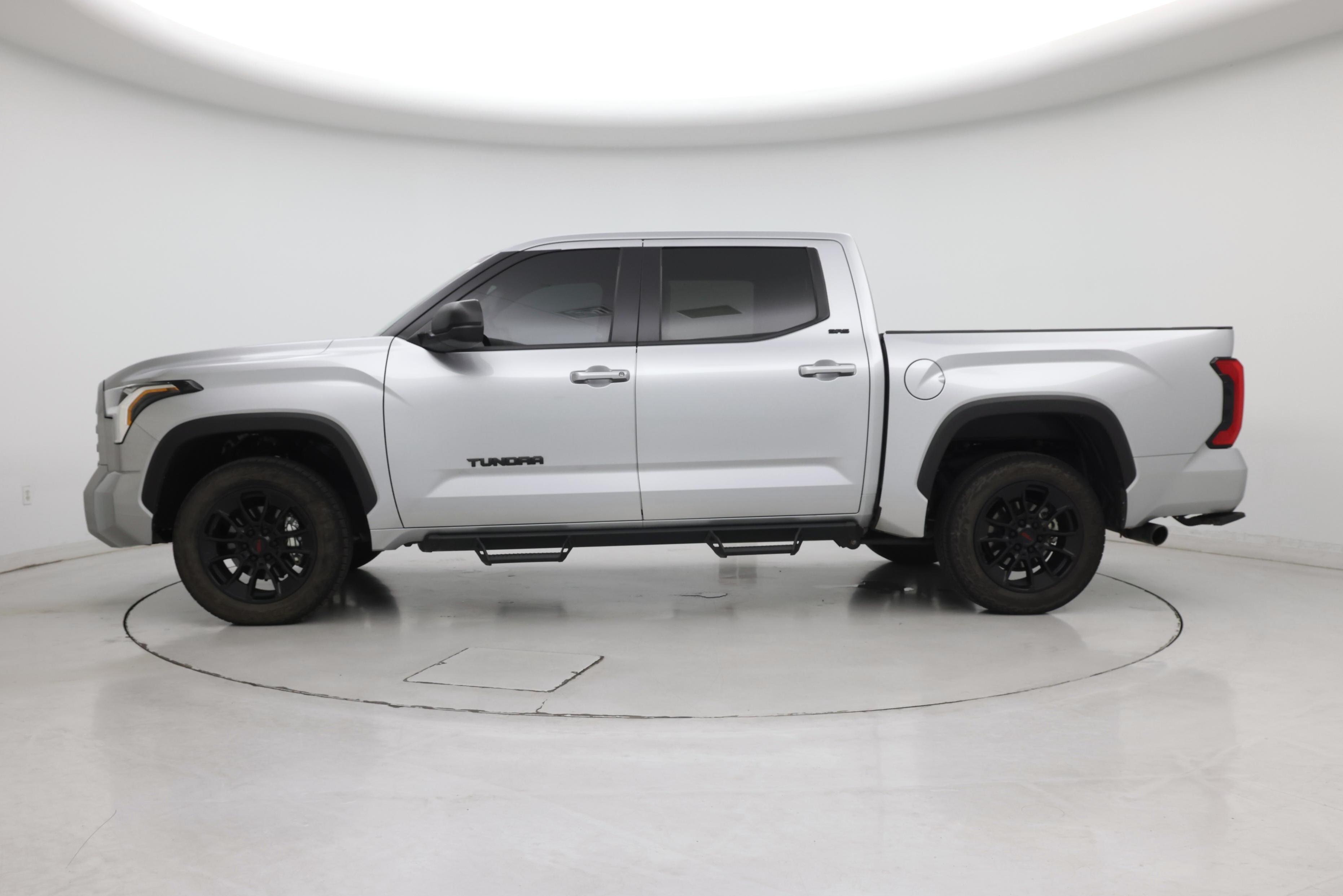 Thumbnail: 2024 Toyota Tundra - 3