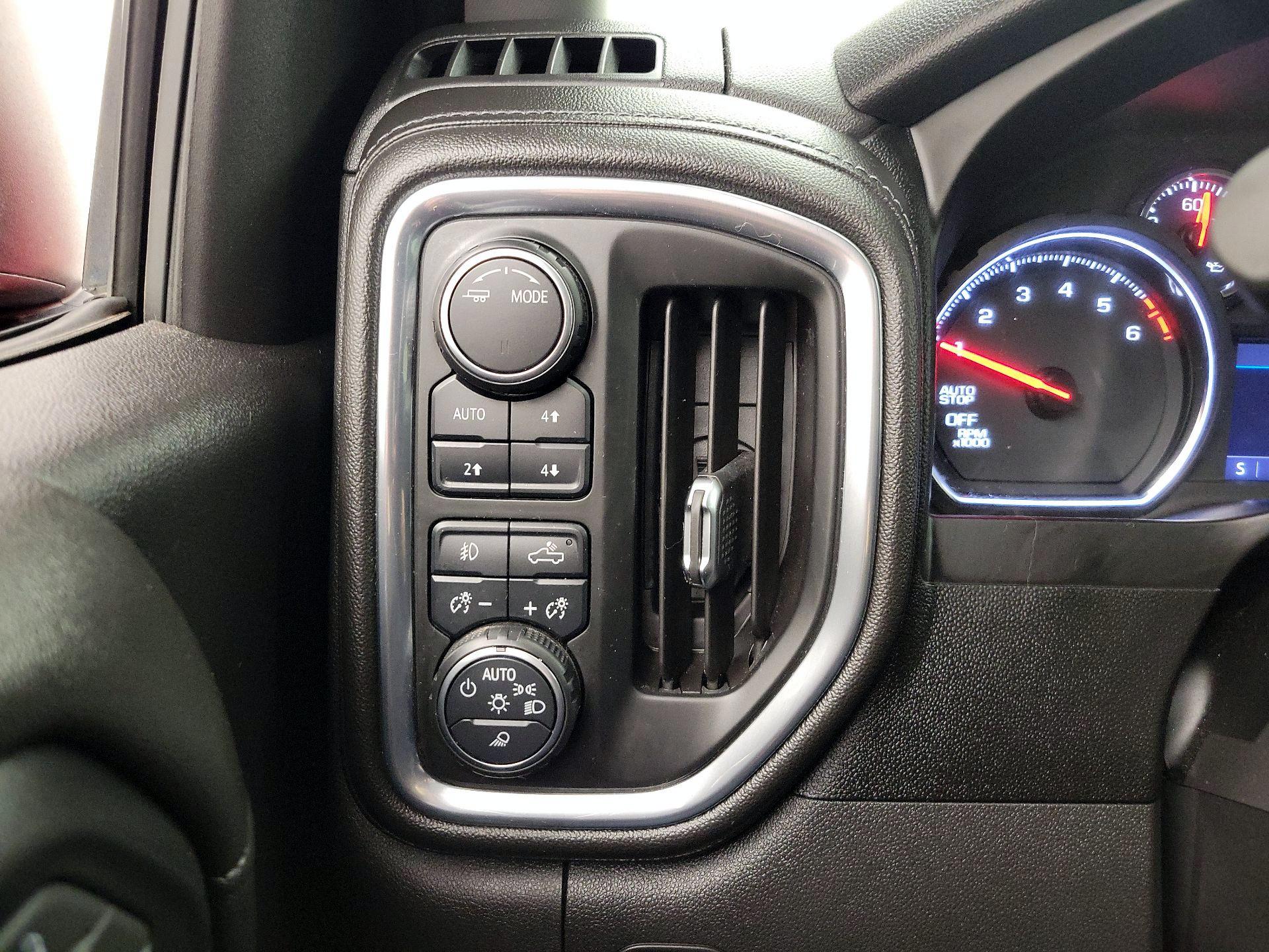 Thumbnail: 2020 Chevrolet Silverado 1500 - 13