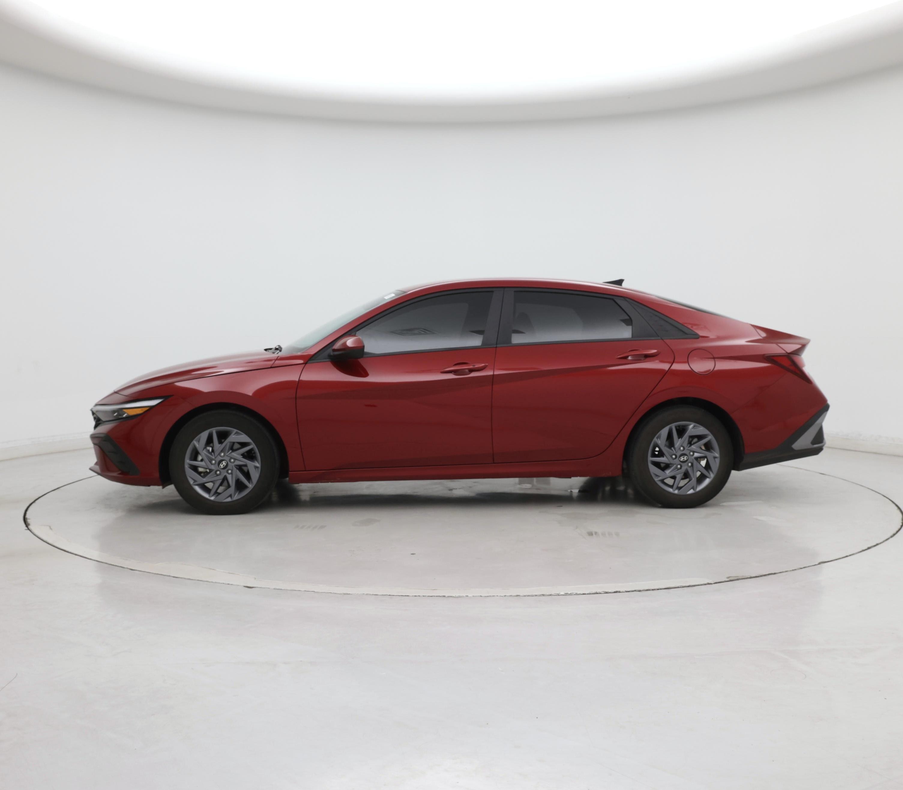 Thumbnail: 2024 Hyundai Elantra - 3