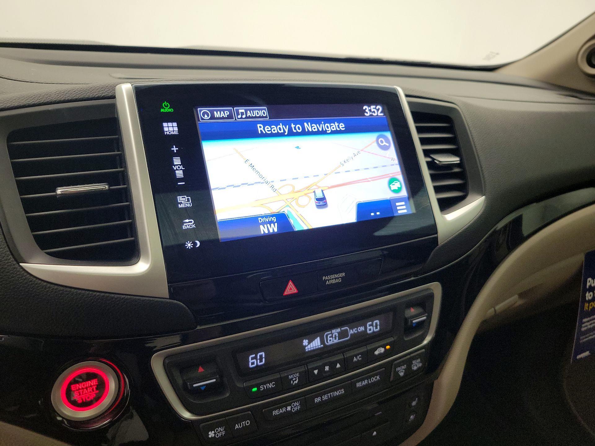 Thumbnail: 2016 Honda Pilot - 14