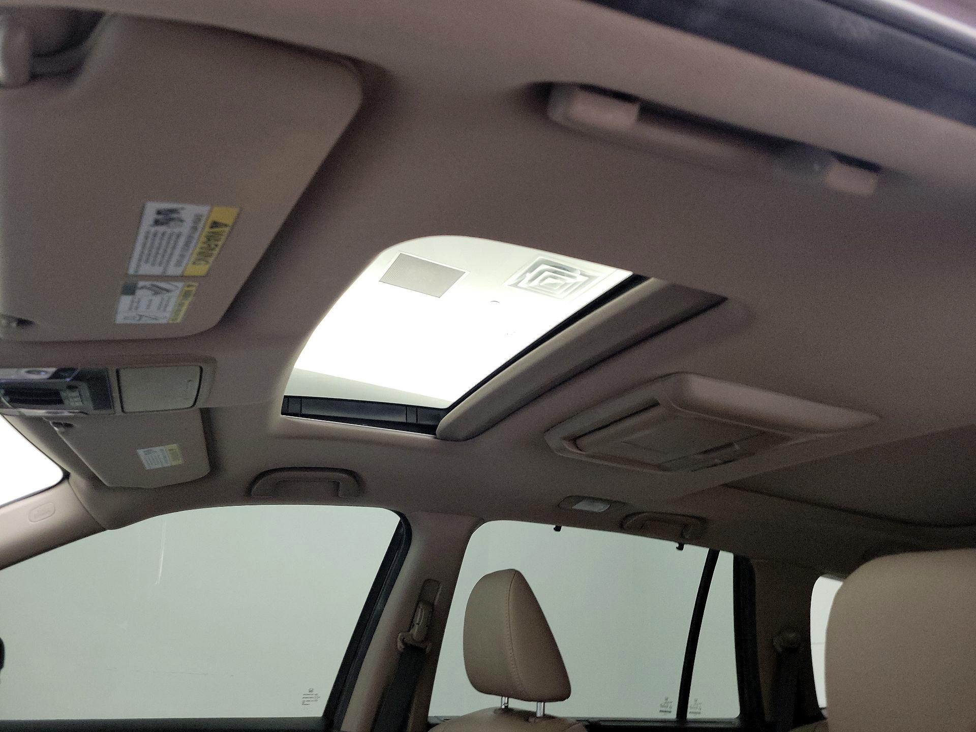 Thumbnail: 2016 Honda Pilot - 20