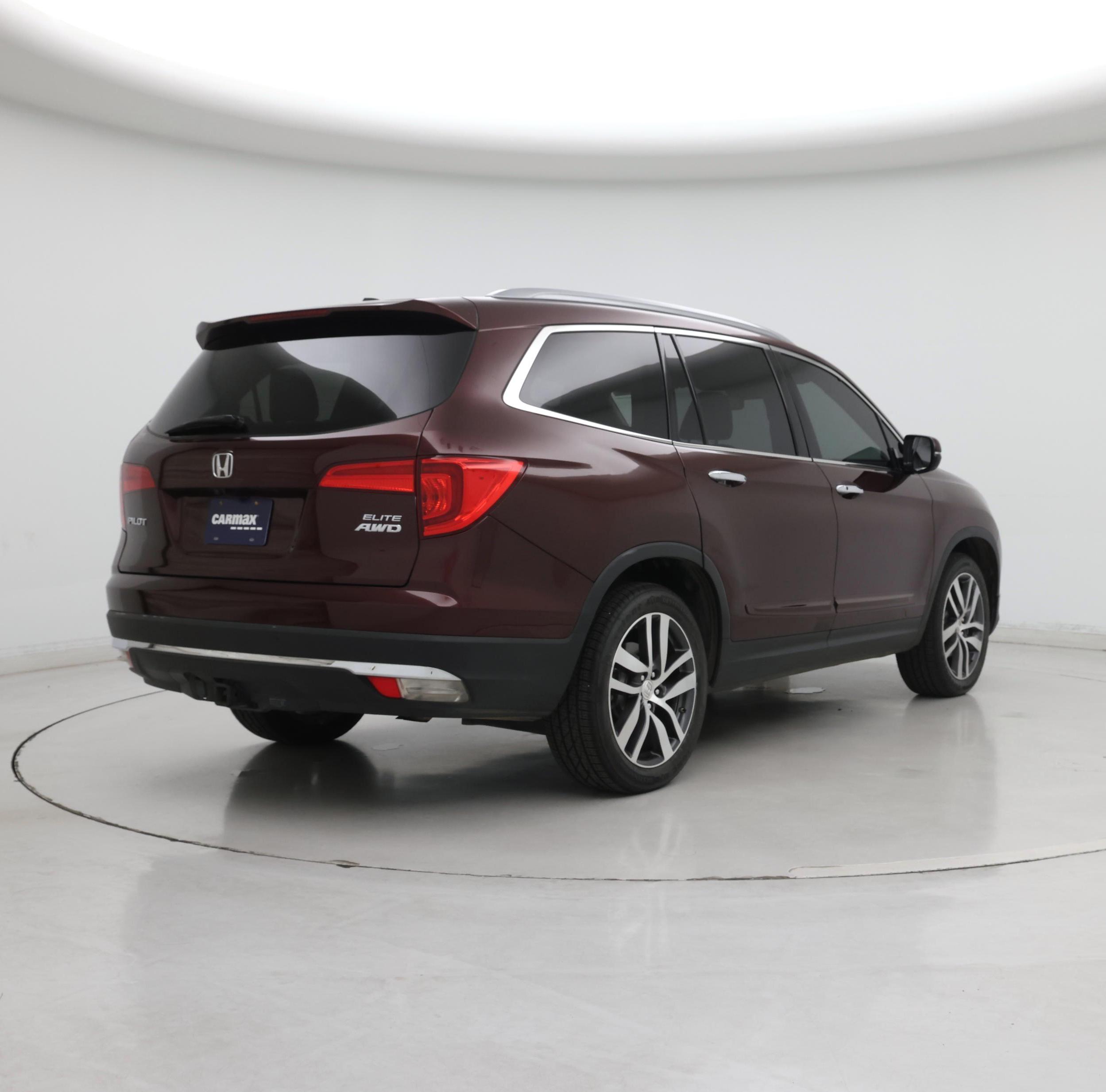 Thumbnail: 2016 Honda Pilot - 8