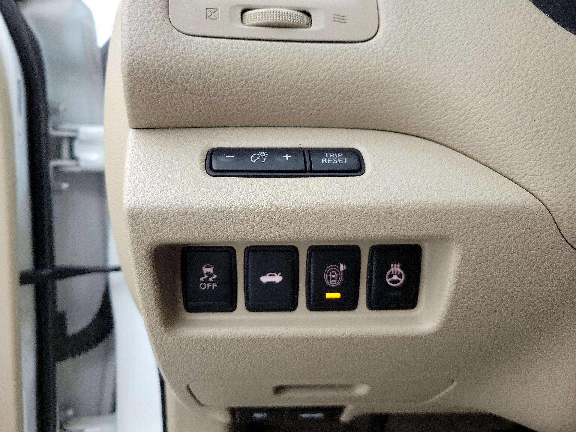 Thumbnail: 2014 Nissan Altima - 13
