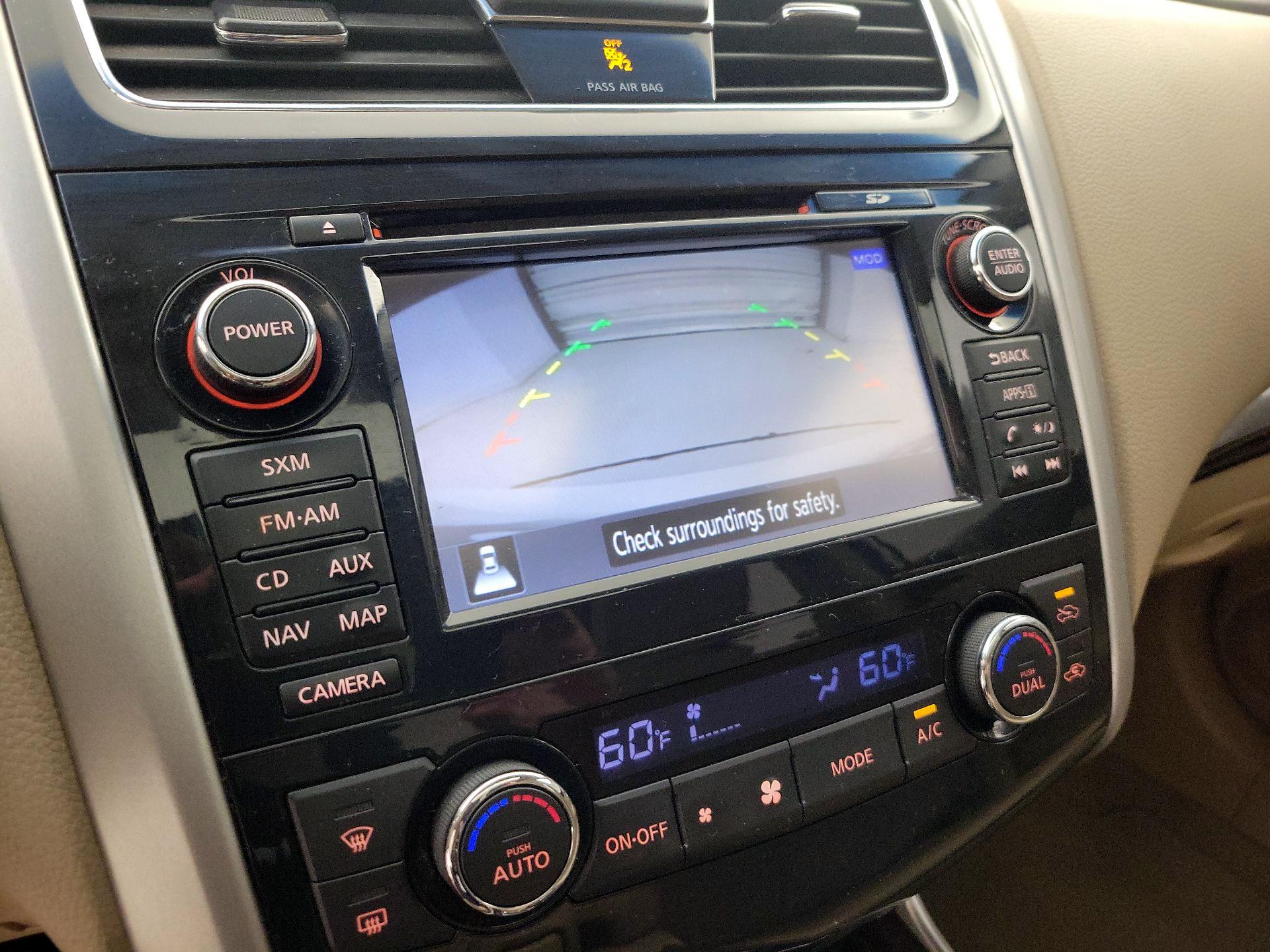 Thumbnail: 2014 Nissan Altima - 15