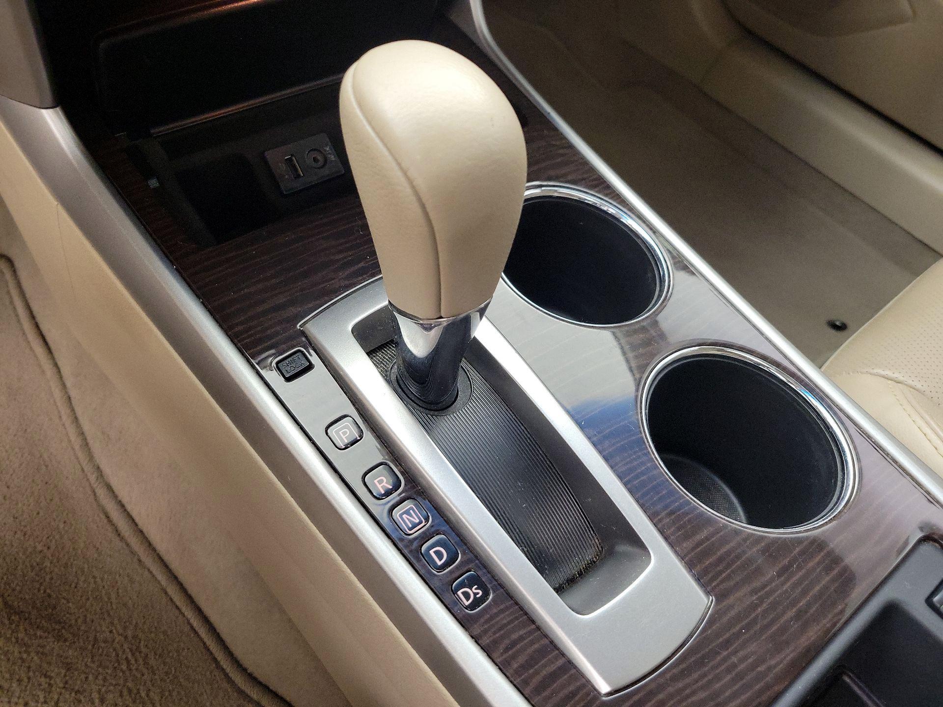 Thumbnail: 2014 Nissan Altima - 18