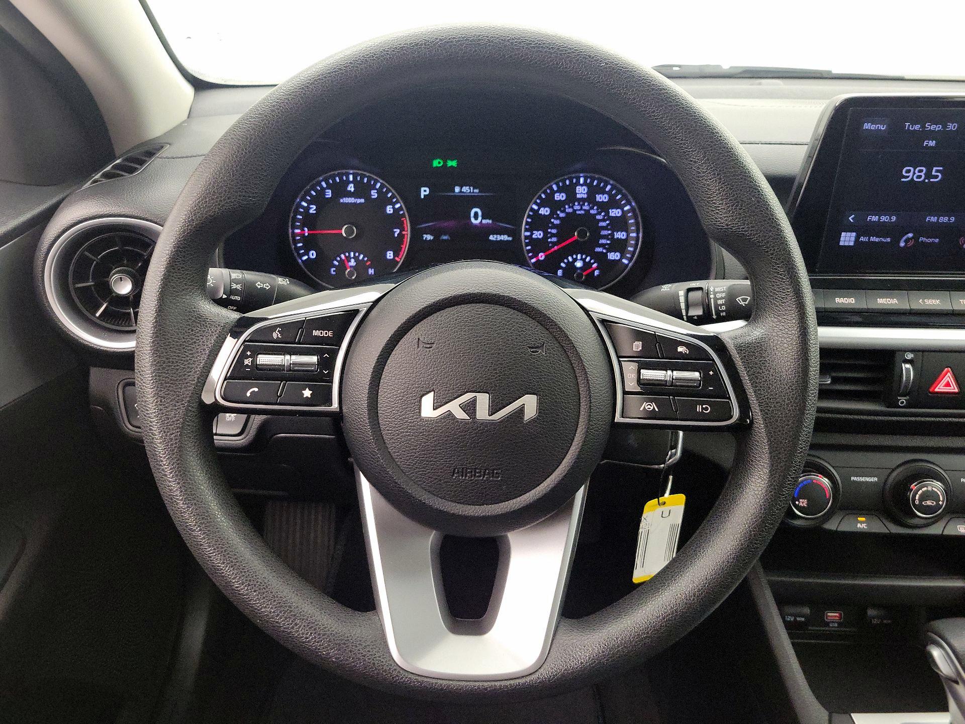 Thumbnail: 2023 Kia Forte - 10
