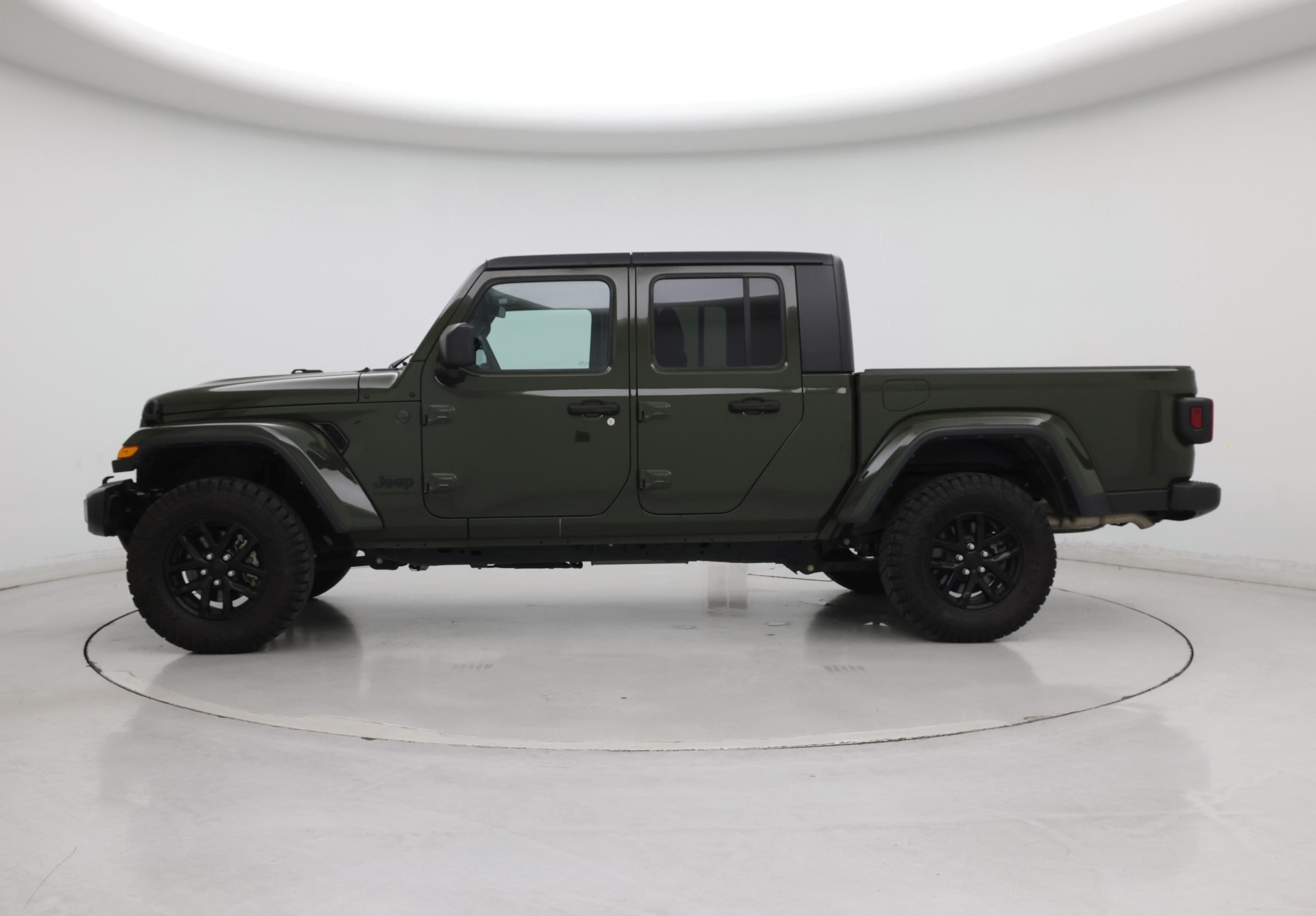 Thumbnail: 2023 Jeep Gladiator - 3