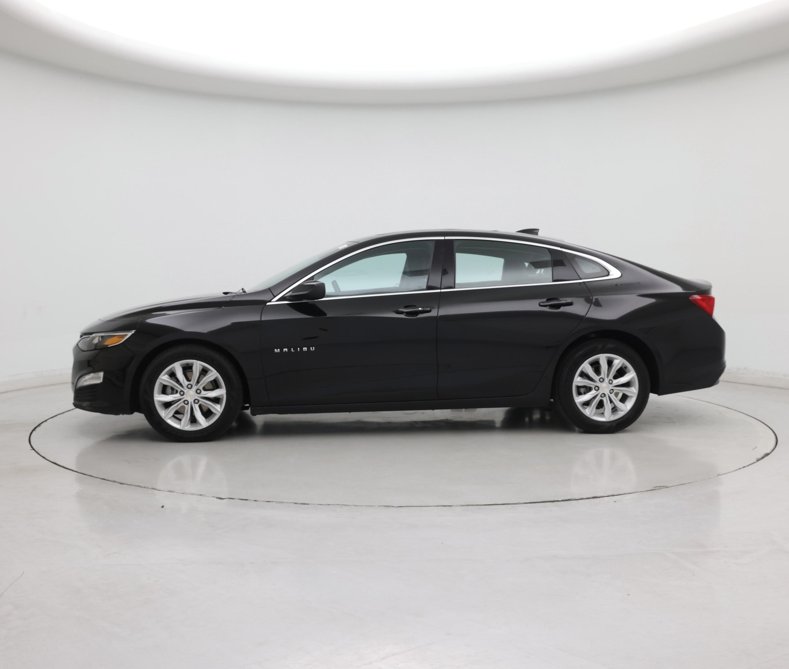 Thumbnail: 2024 Chevrolet Malibu - 3